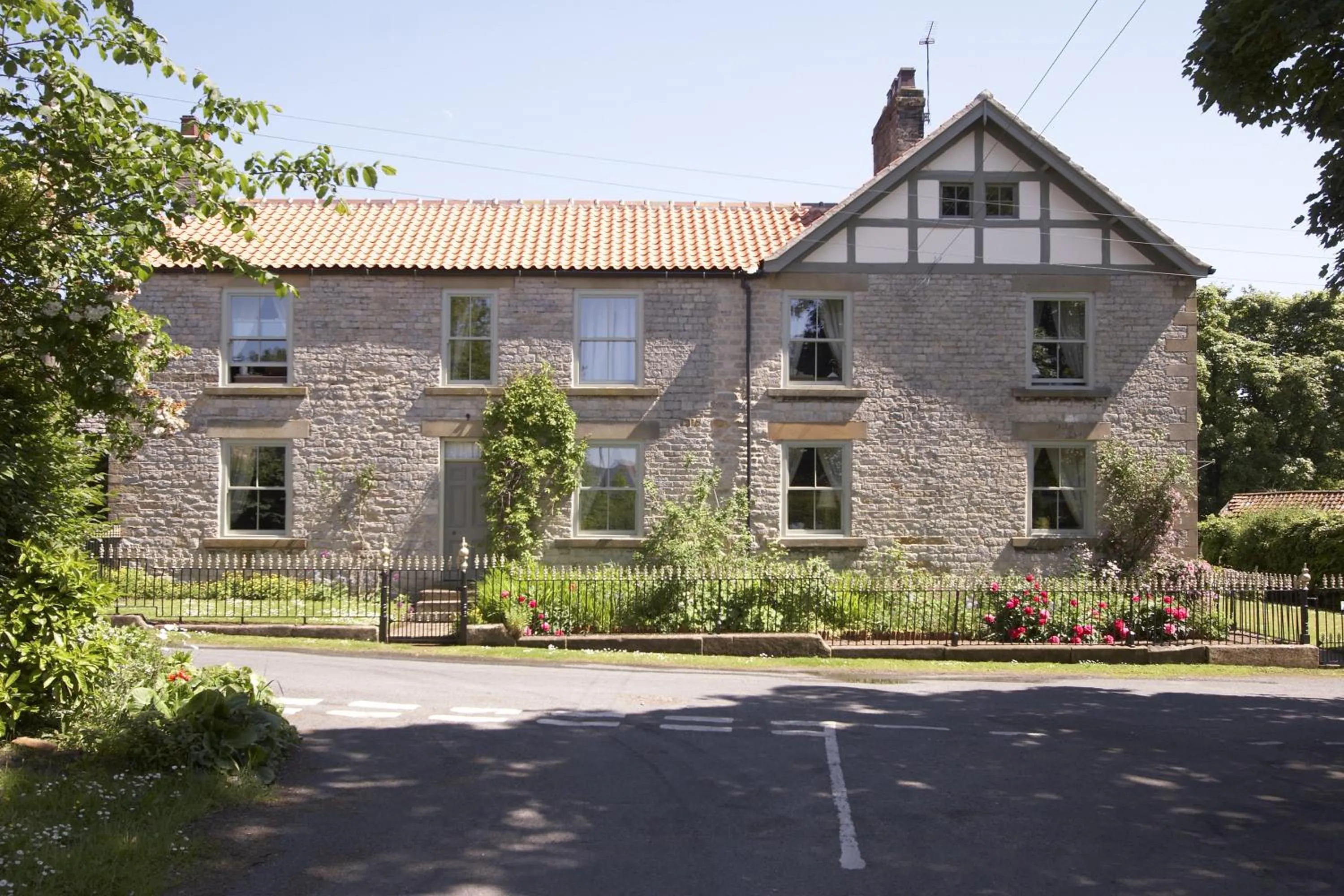 Facade/entrance in The Cornmill