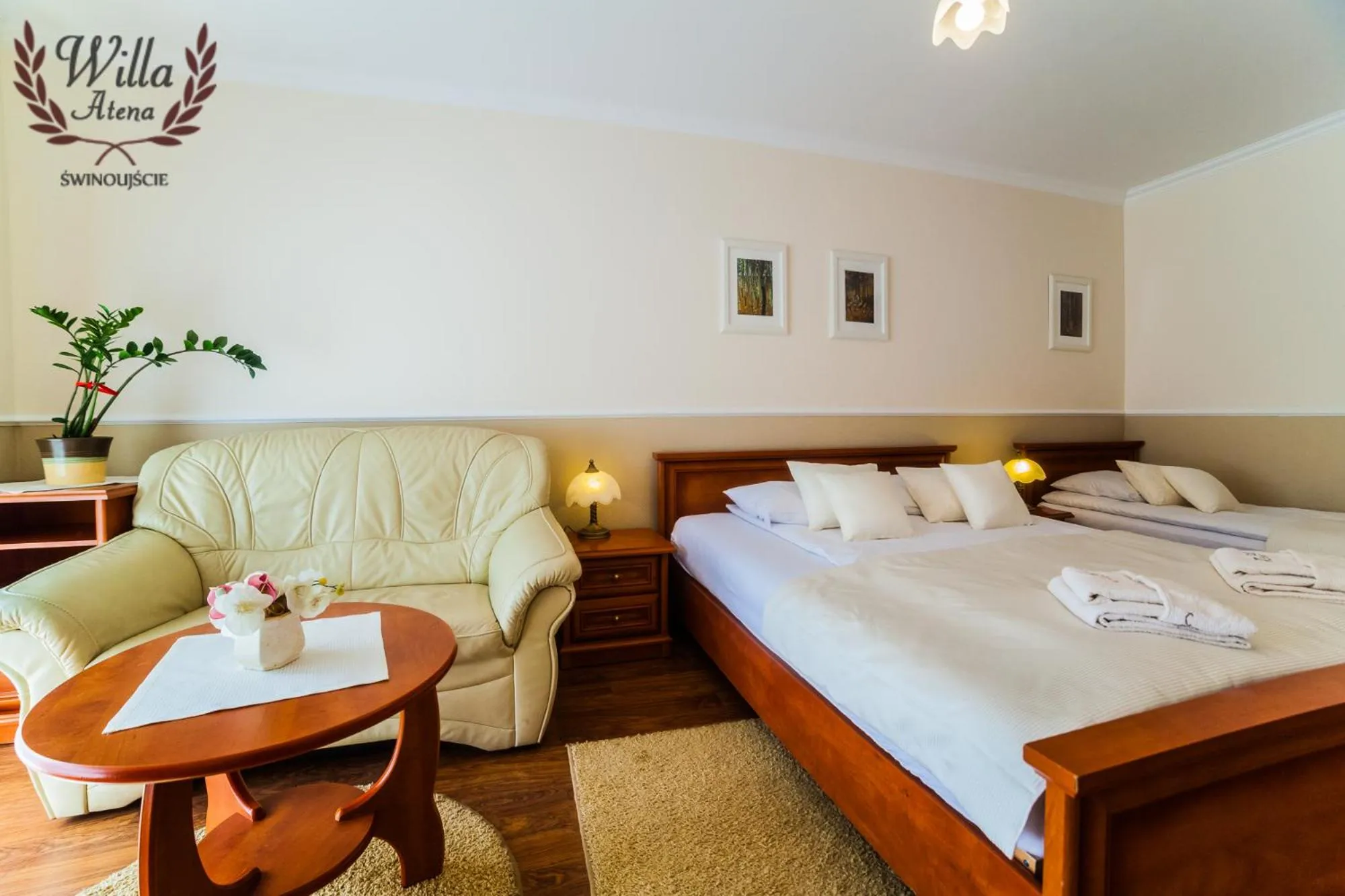 Photo of the whole room, Bed in Willa Atena