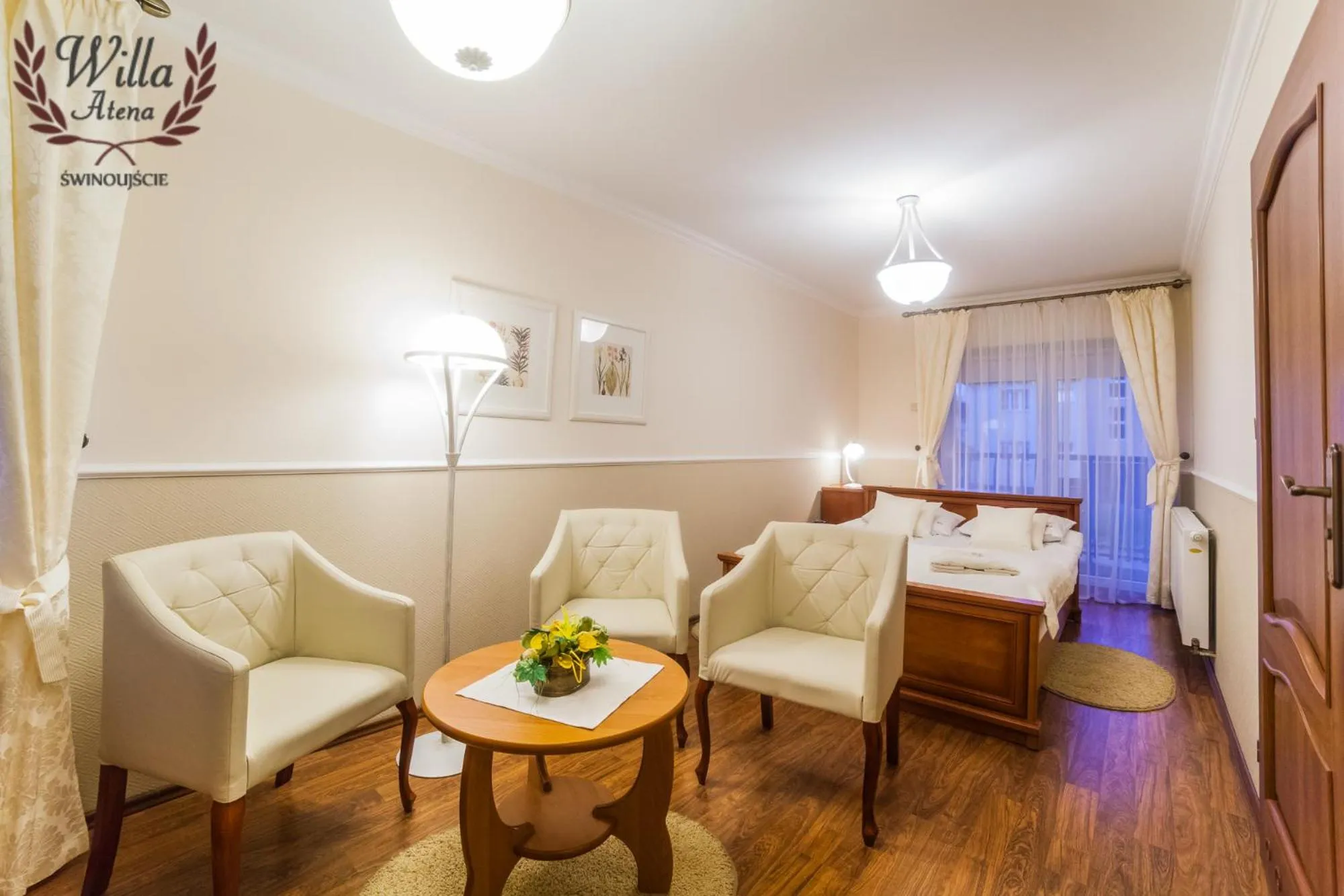 Photo of the whole room in Willa Atena