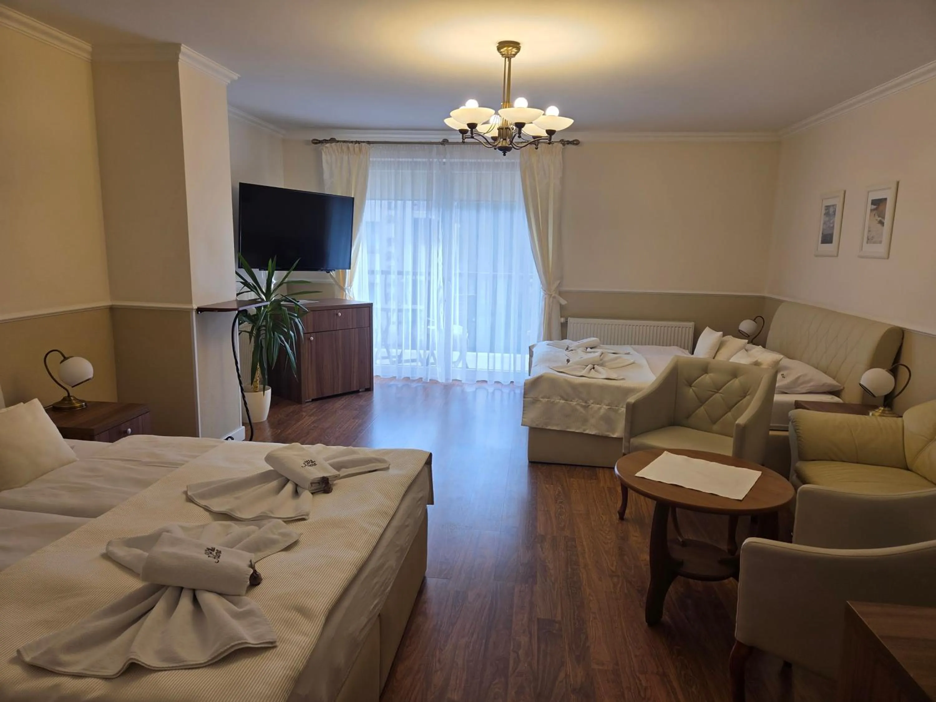 Photo of the whole room, Bed in Willa Atena