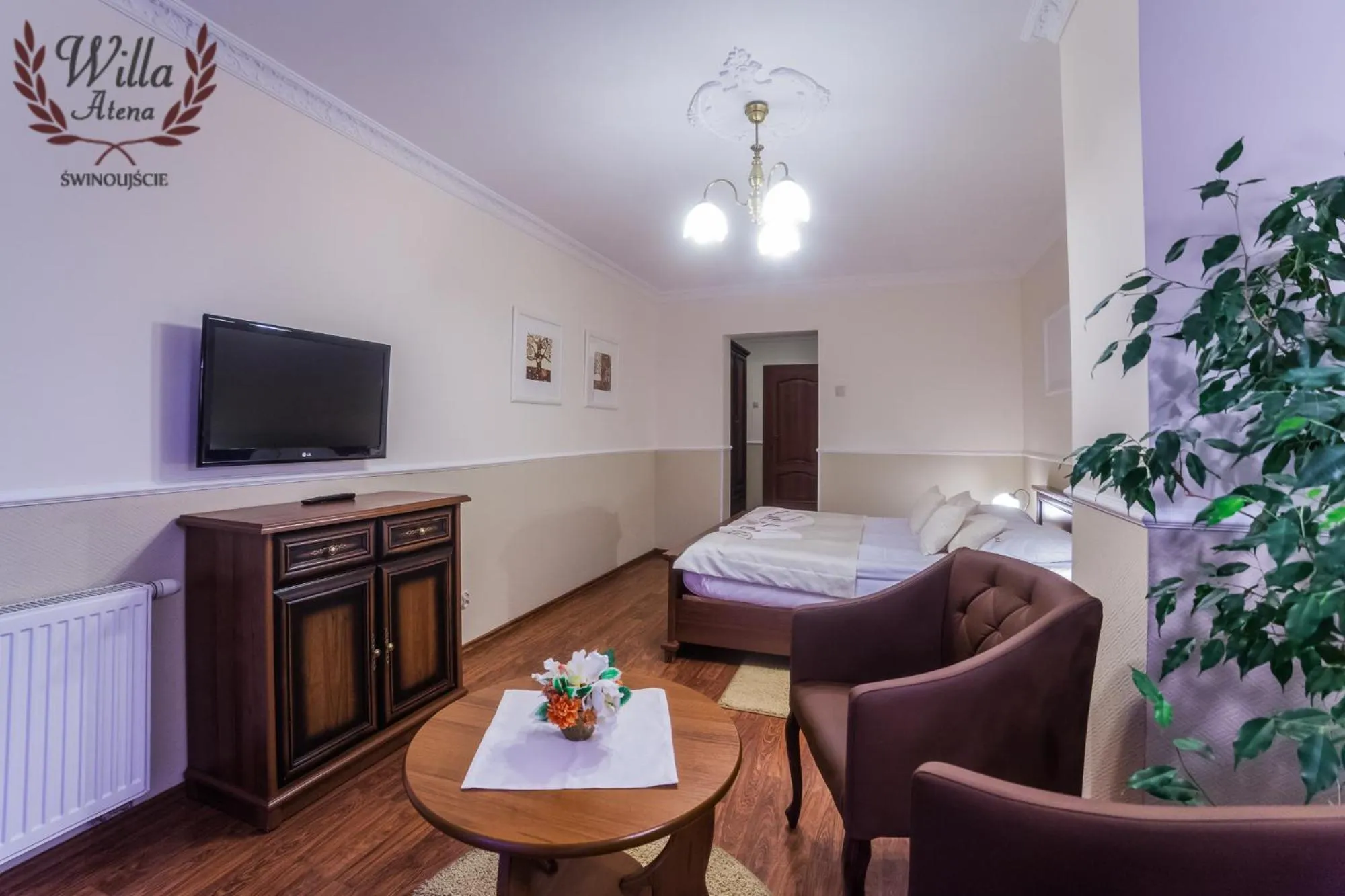 Photo of the whole room, Bed in Willa Atena