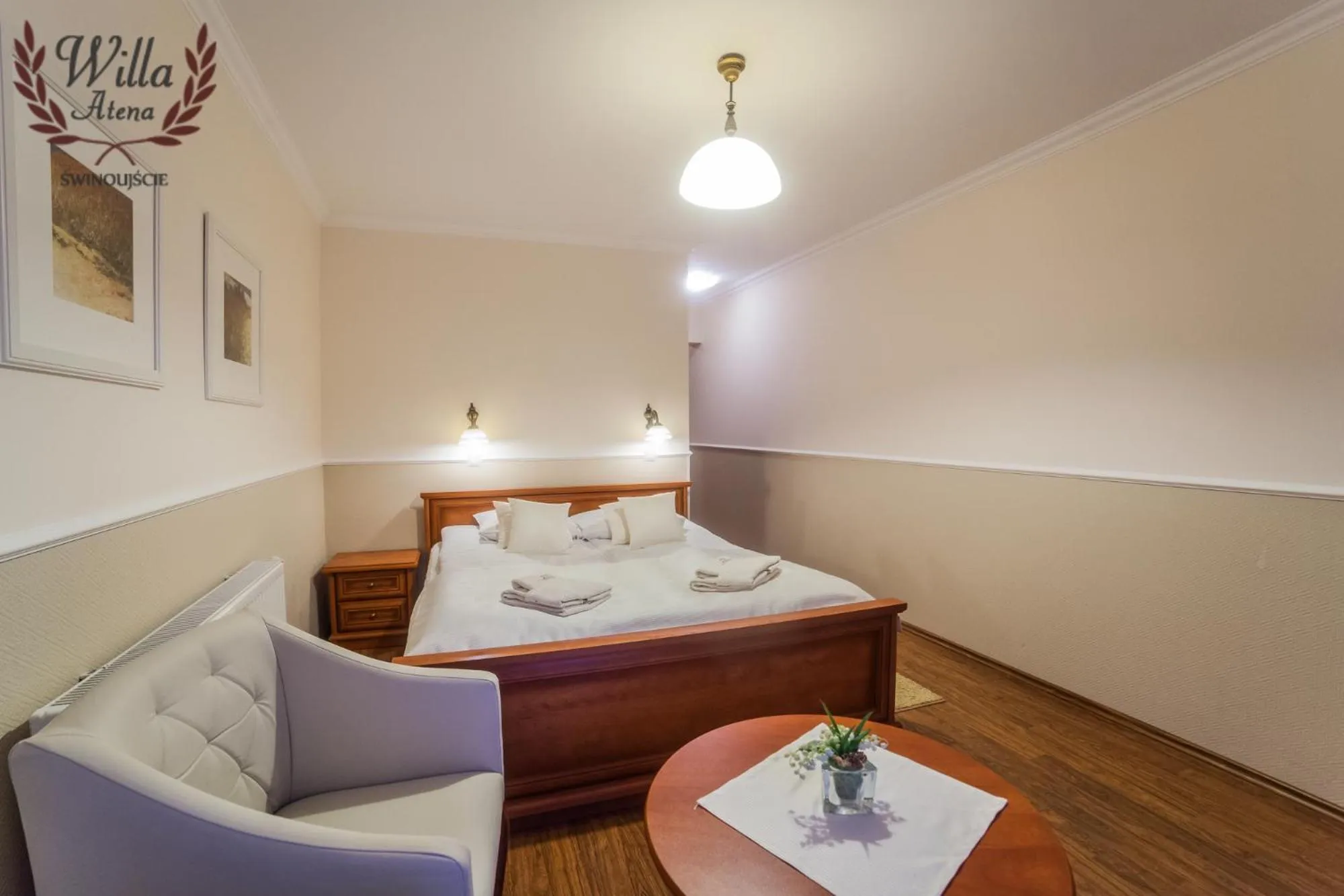 Photo of the whole room, Bed in Willa Atena