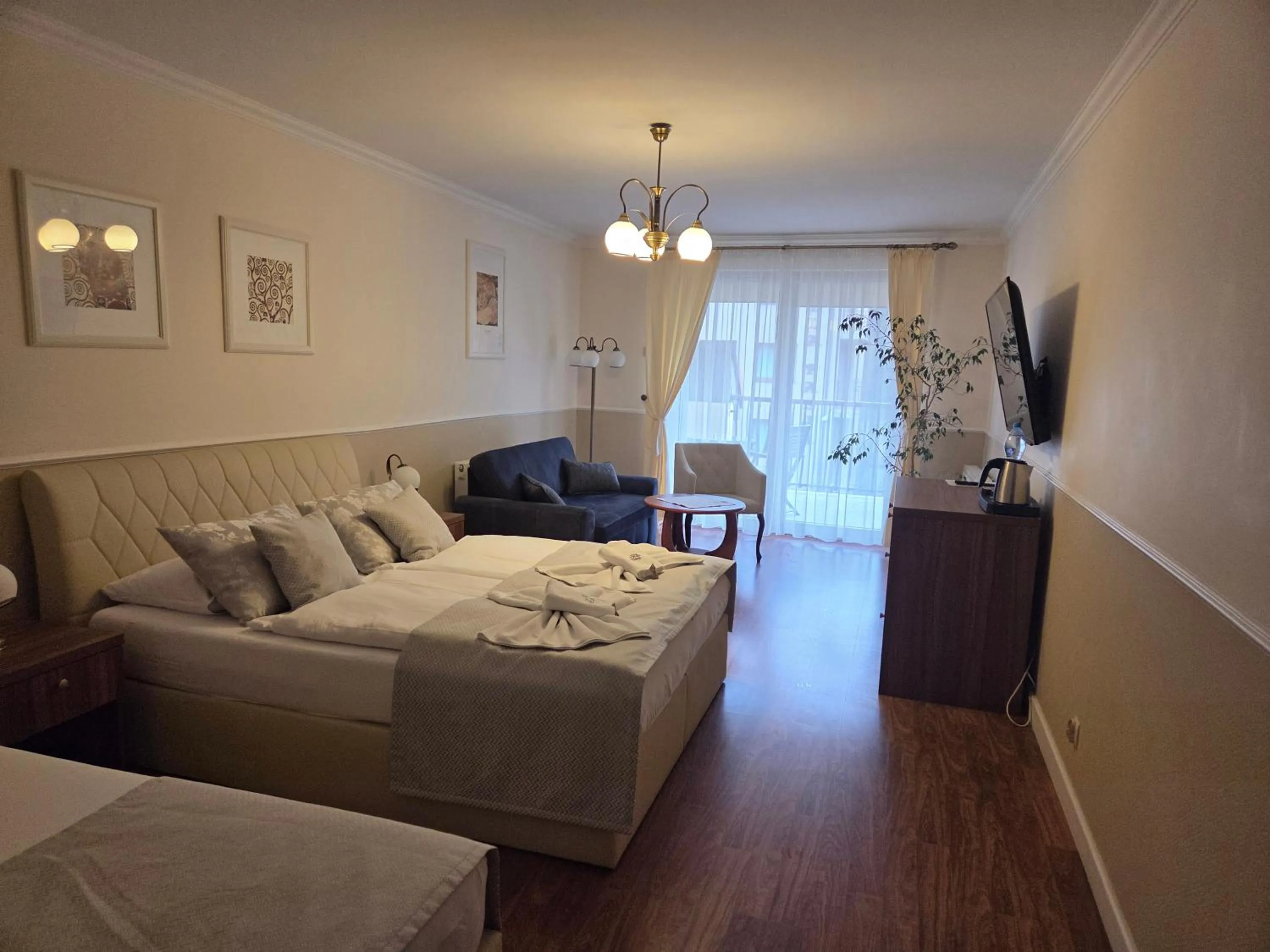 Photo of the whole room, Bed in Willa Atena