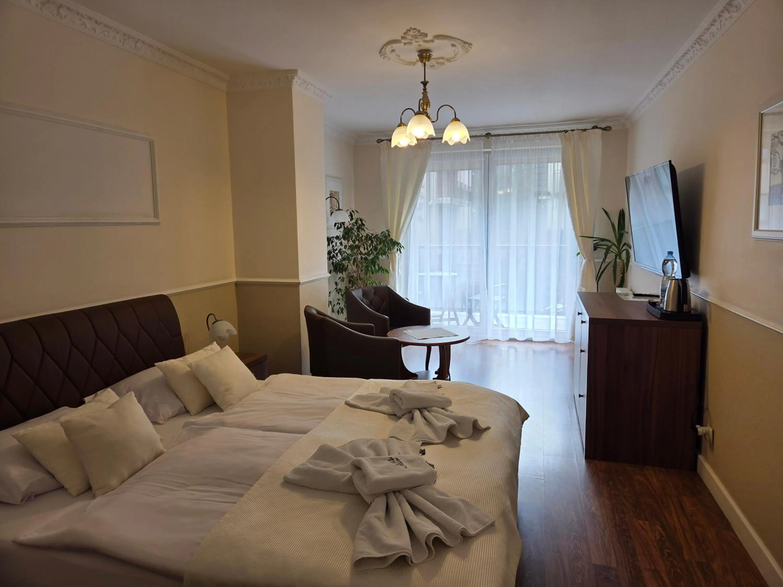 Photo of the whole room, Bed in Willa Atena