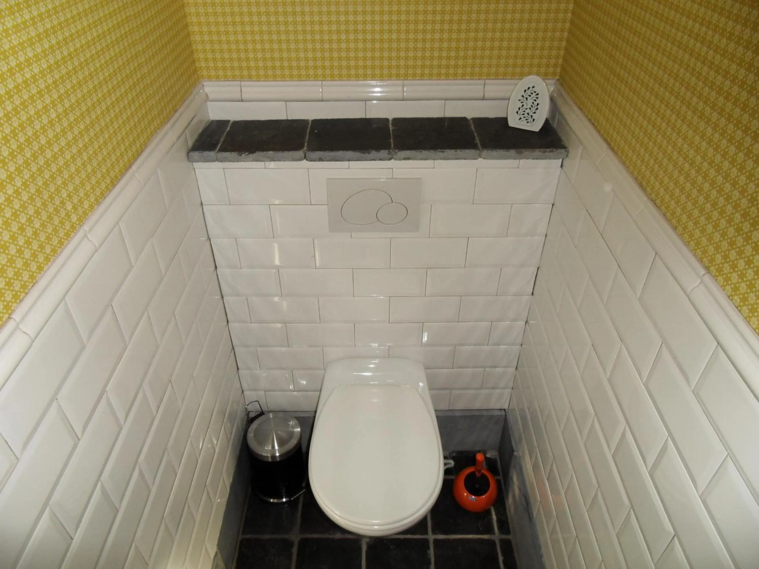 Toilet in B&B 'Het Logiement