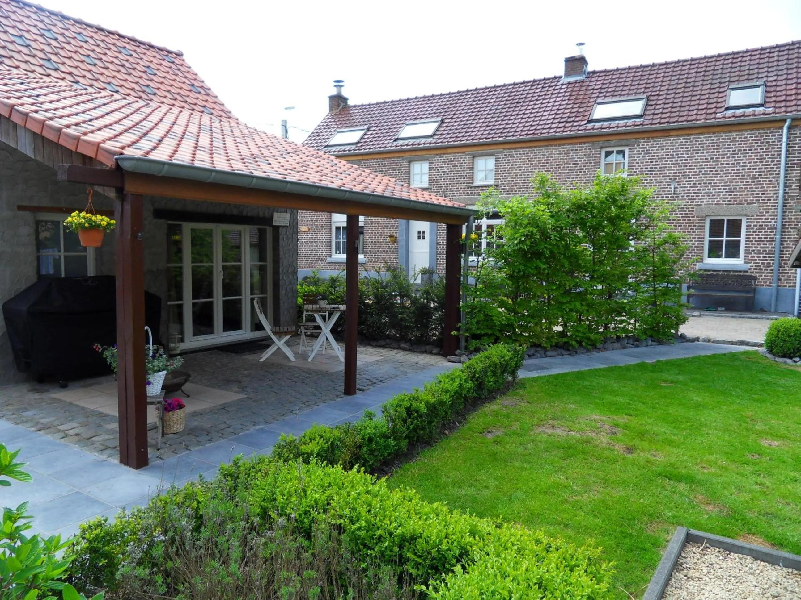 Patio in B&B 'Het Logiement
