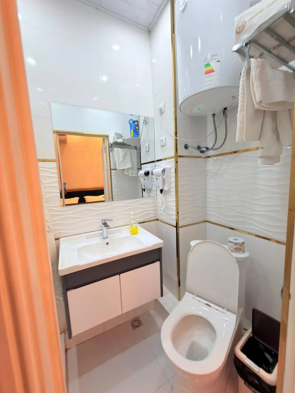 Shower in Soro Hotel