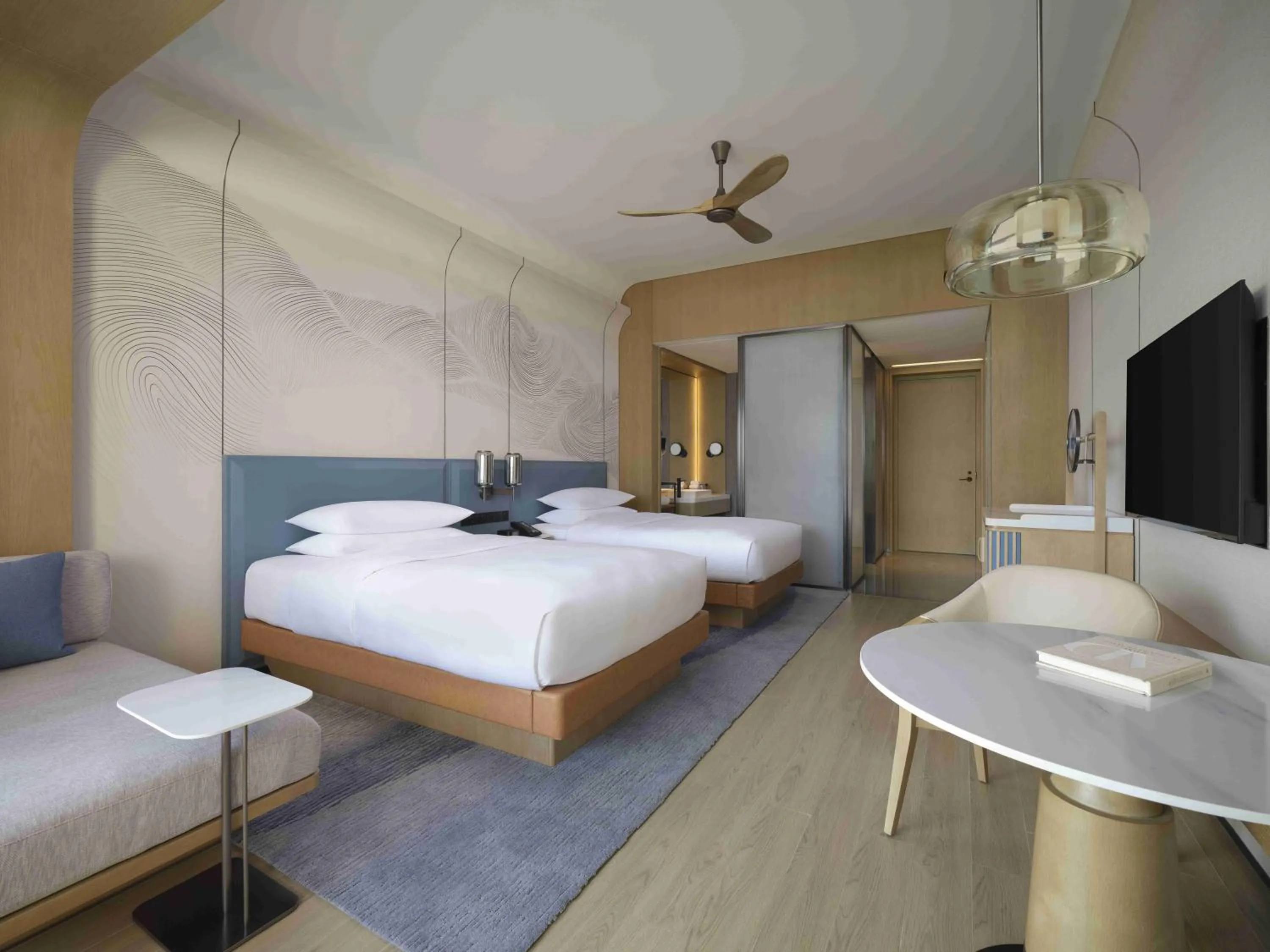 Photo of the whole room, Bed in Beihai Marriott Resort