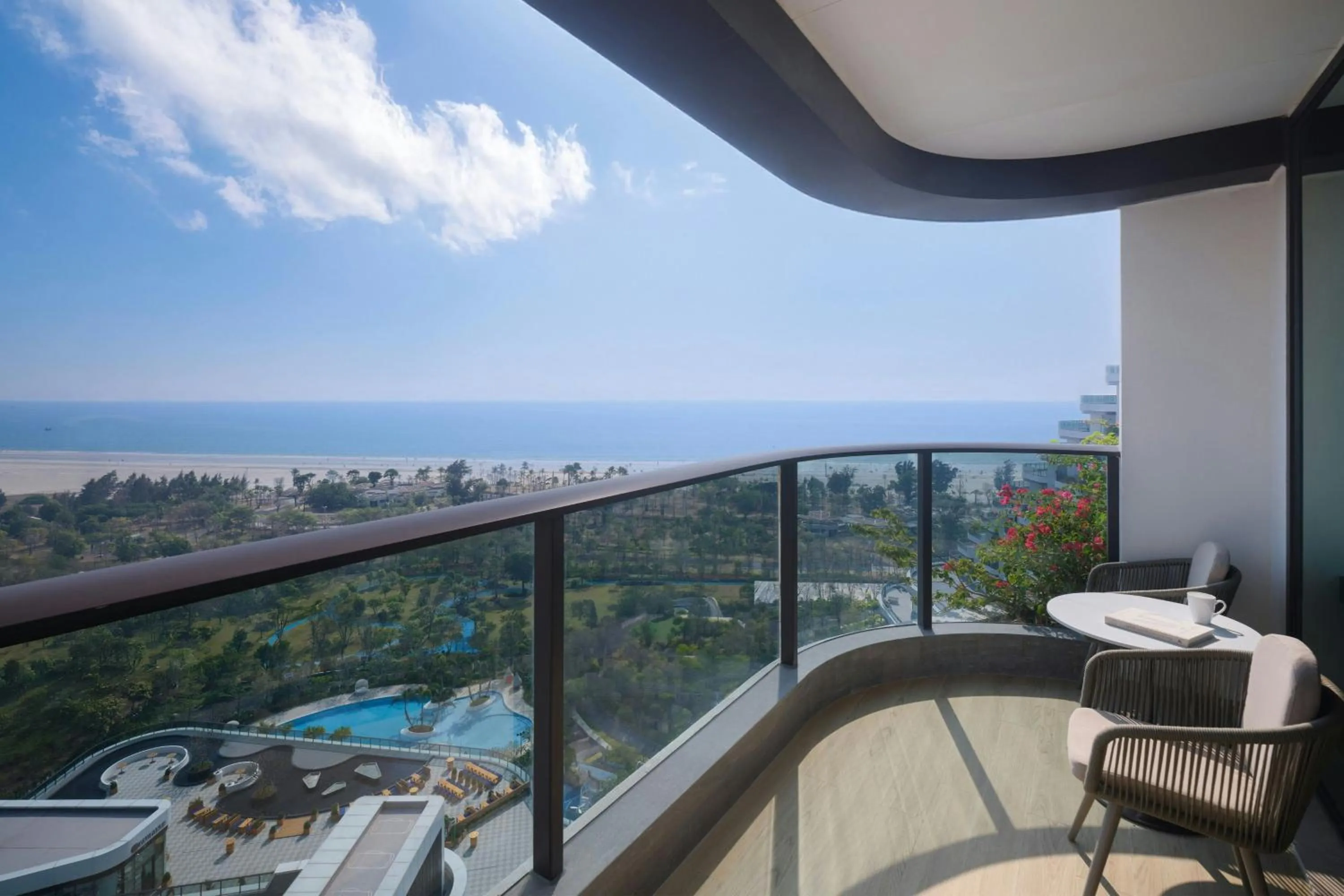 Bedroom in Beihai Marriott Resort