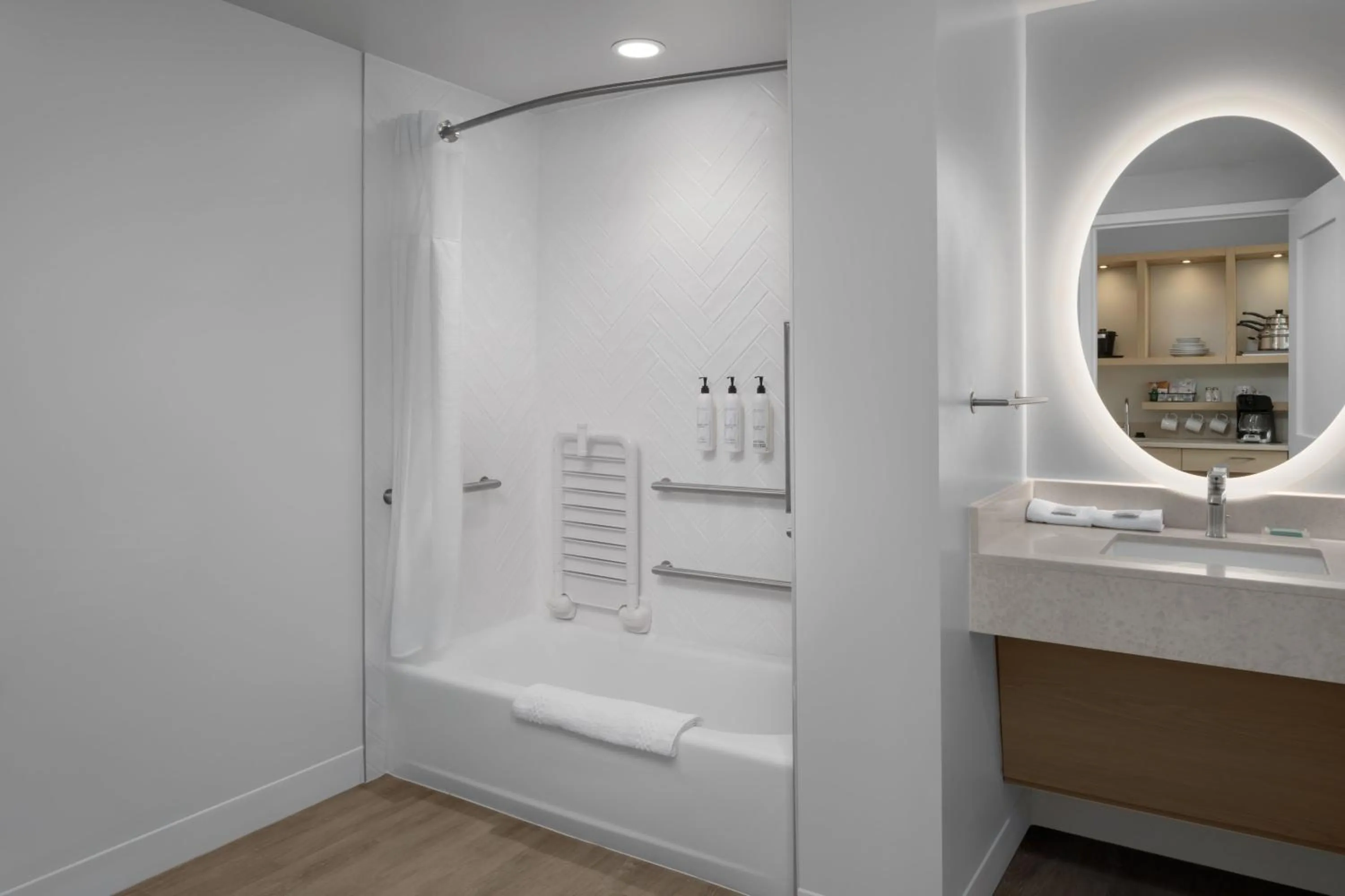 Bathroom in TownePlace Suites by Marriott Nampa