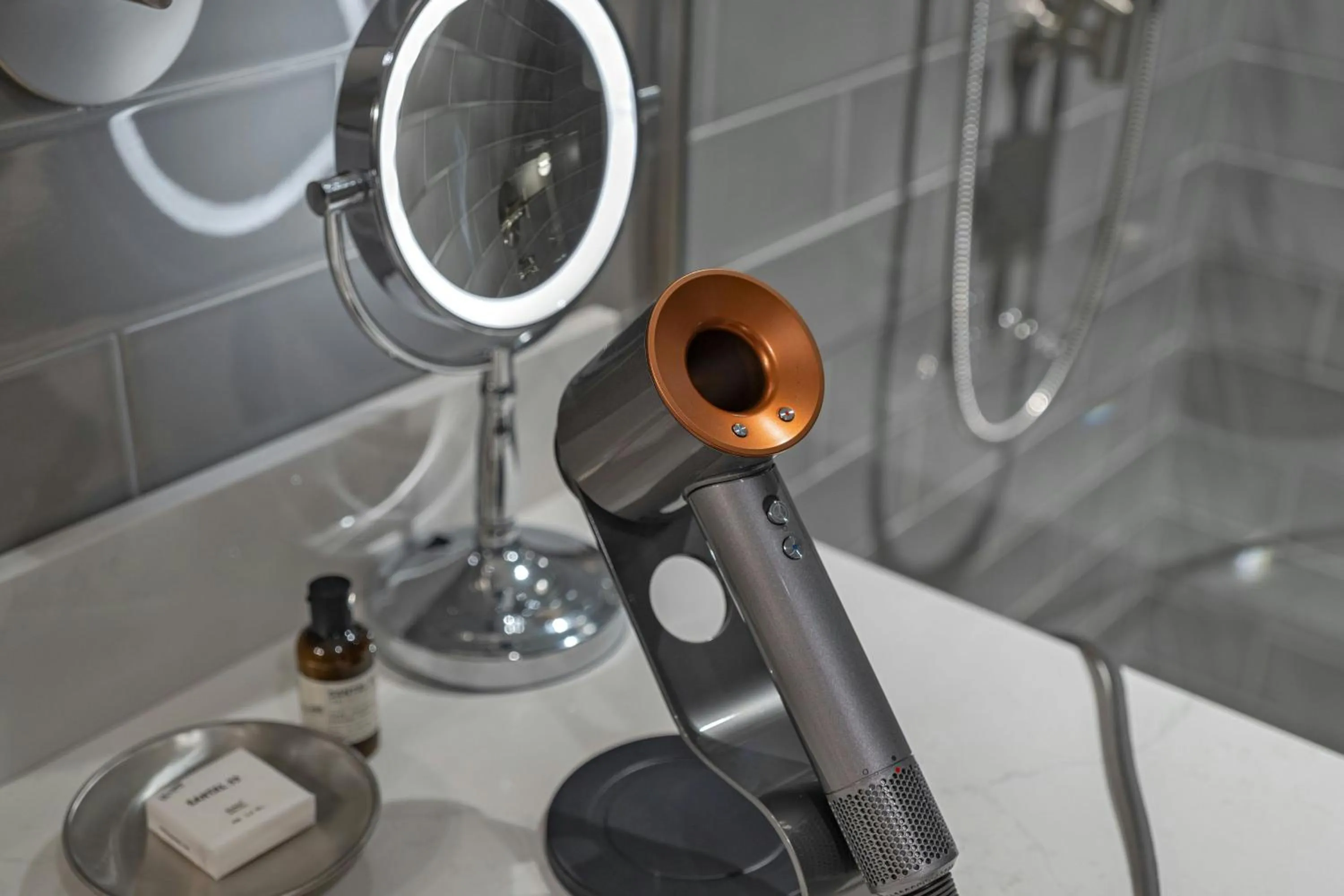 Bathroom in The Vanguard Ann Arbor, Autograph Collection