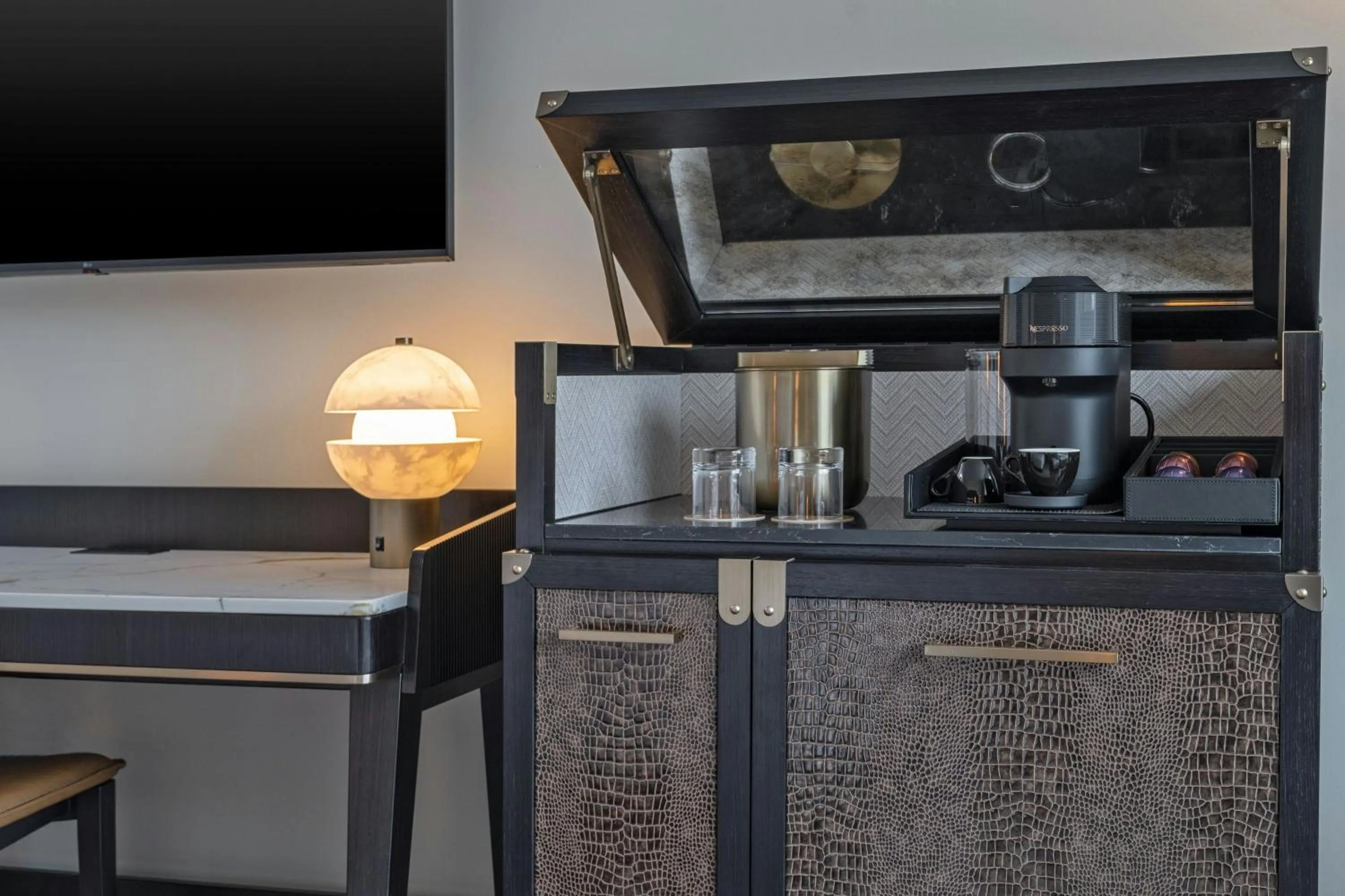 Photo of the whole room in The Vanguard Ann Arbor, Autograph Collection