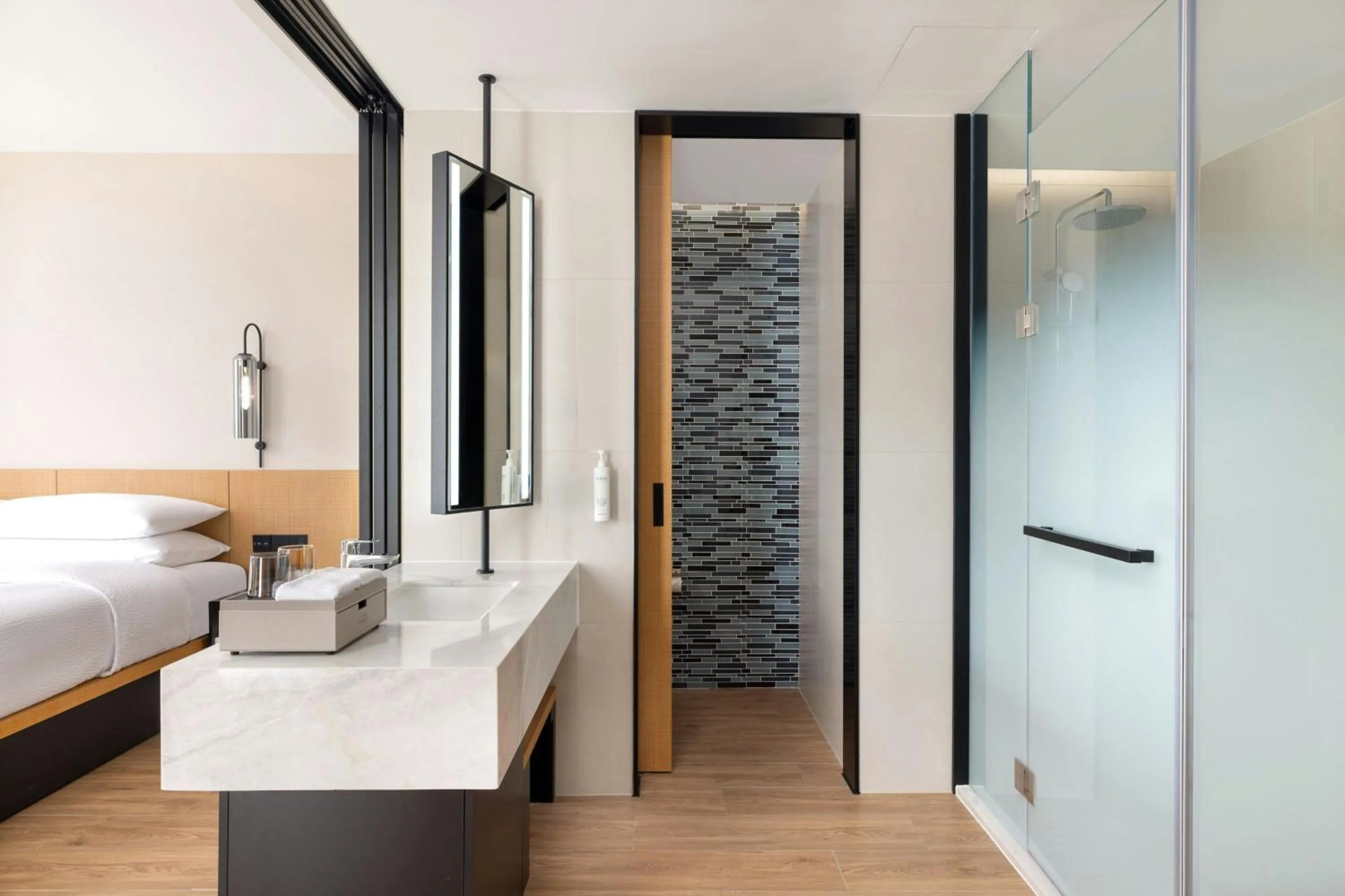 Photo of the whole room, Bed in Fairfield by Marriott Hangzhou Yuhang