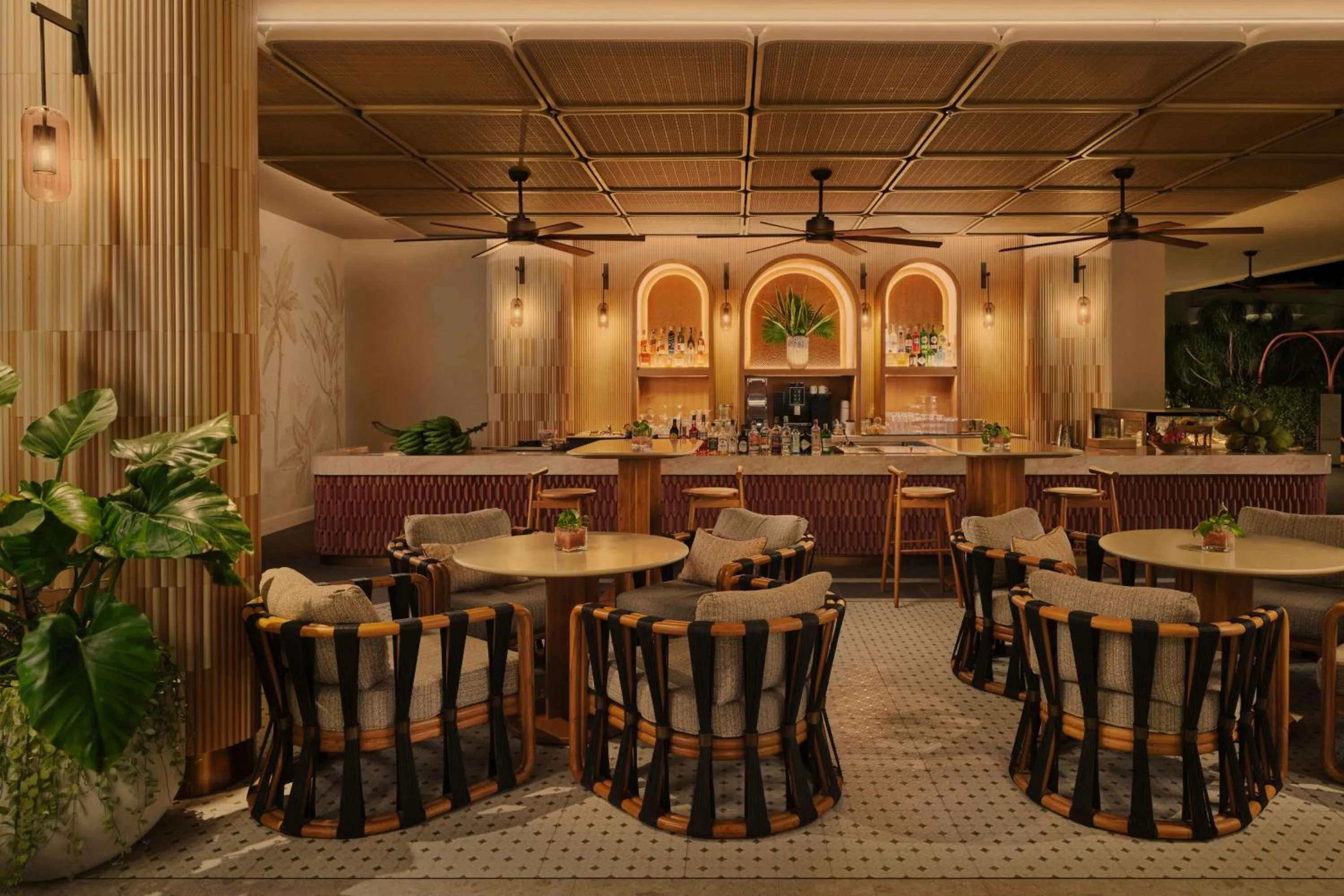 Restaurant/places to eat in Veranda Resort Phuket, Autograph Collection