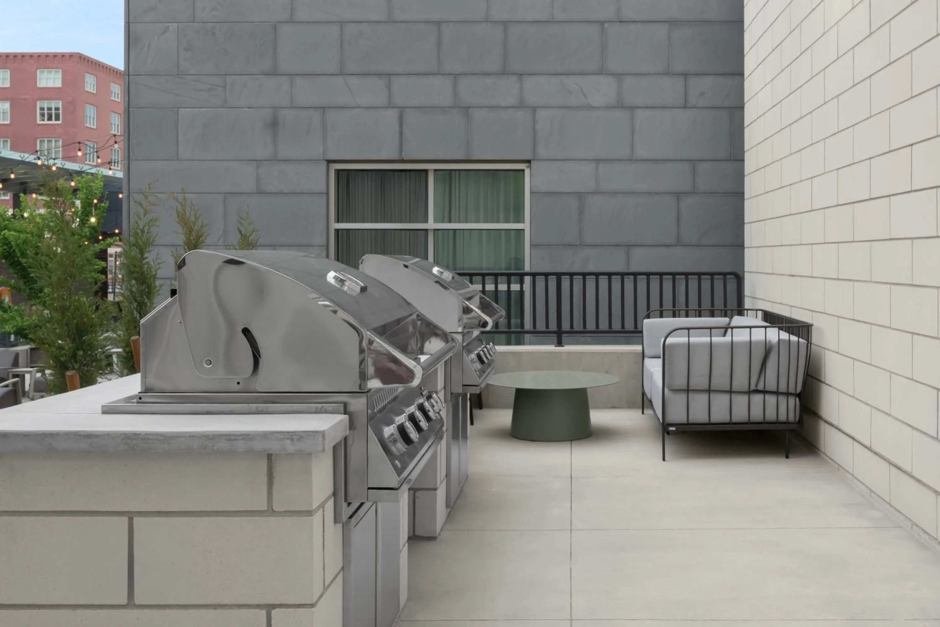 Patio in Residence Inn by Marriott Lincoln Downtown