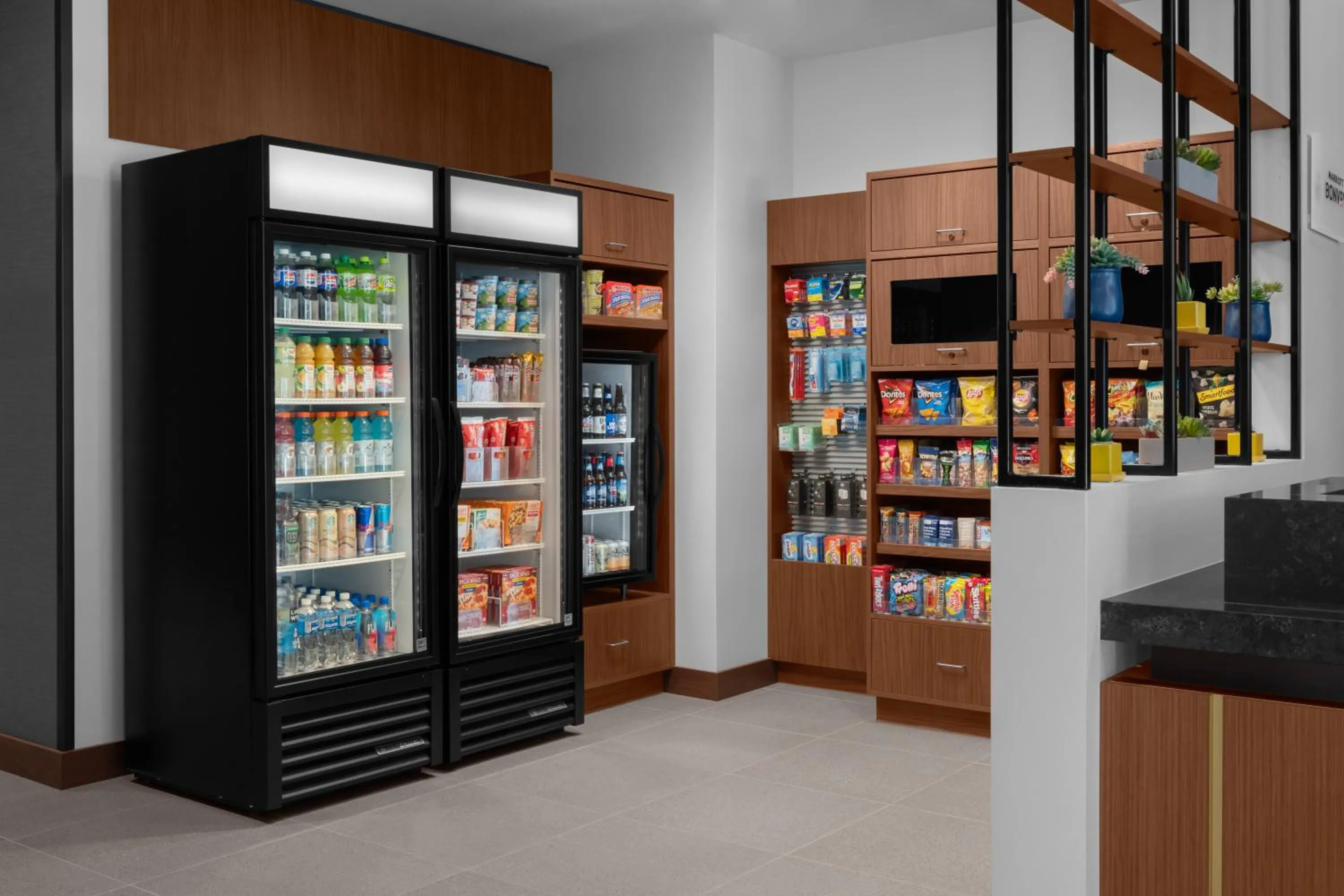 Supermarket/grocery shop in Residence Inn by Marriott Lincoln Downtown
