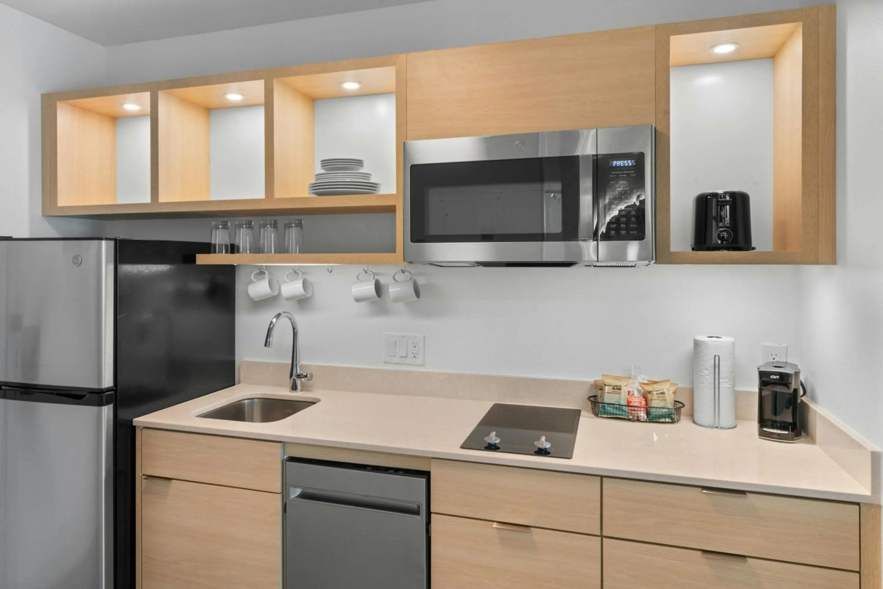 Kitchen or kitchenette in TownePlace Suites By Marriott Lake City