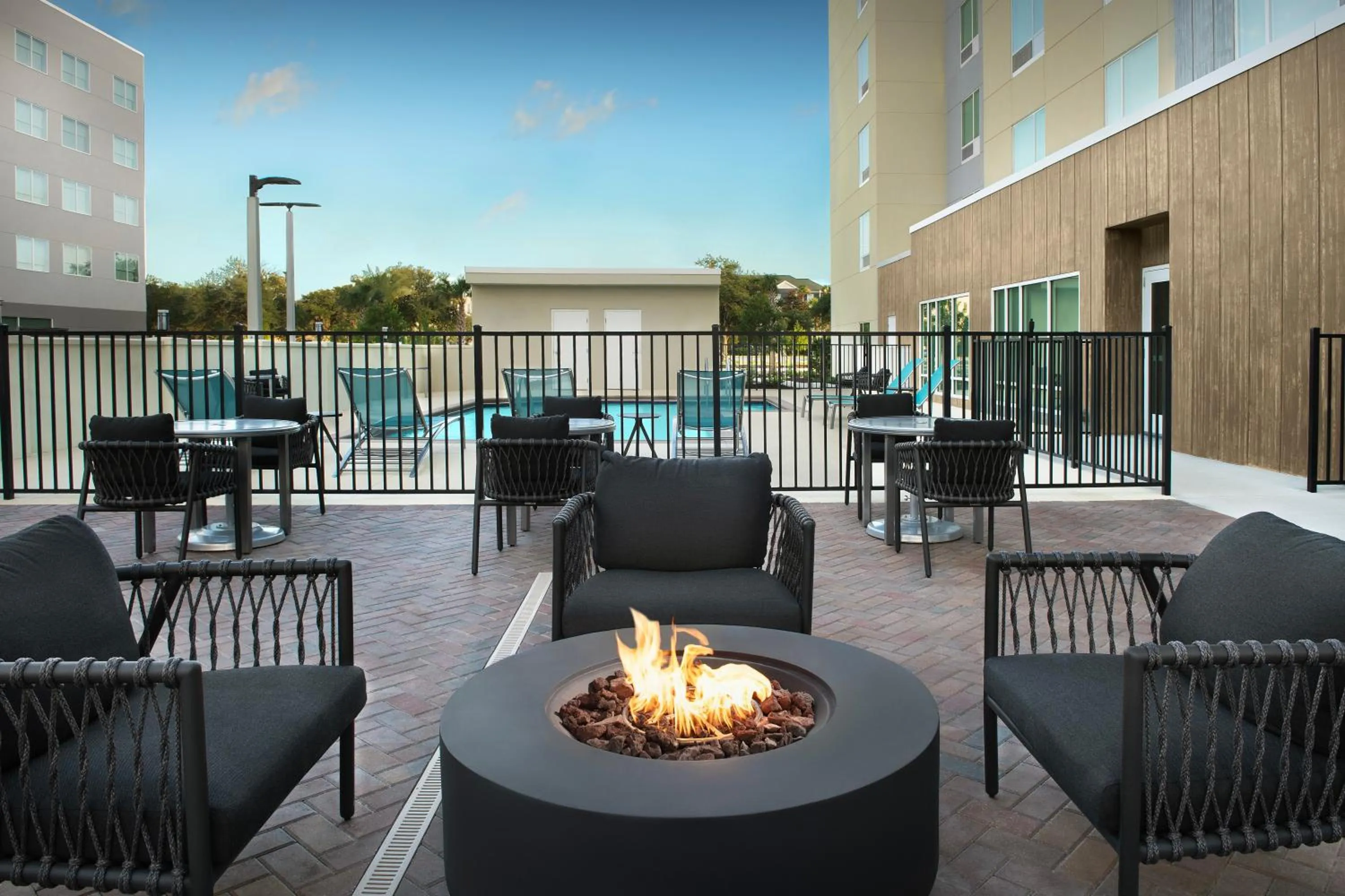 Patio in TownePlace Suites By Marriott Lake City