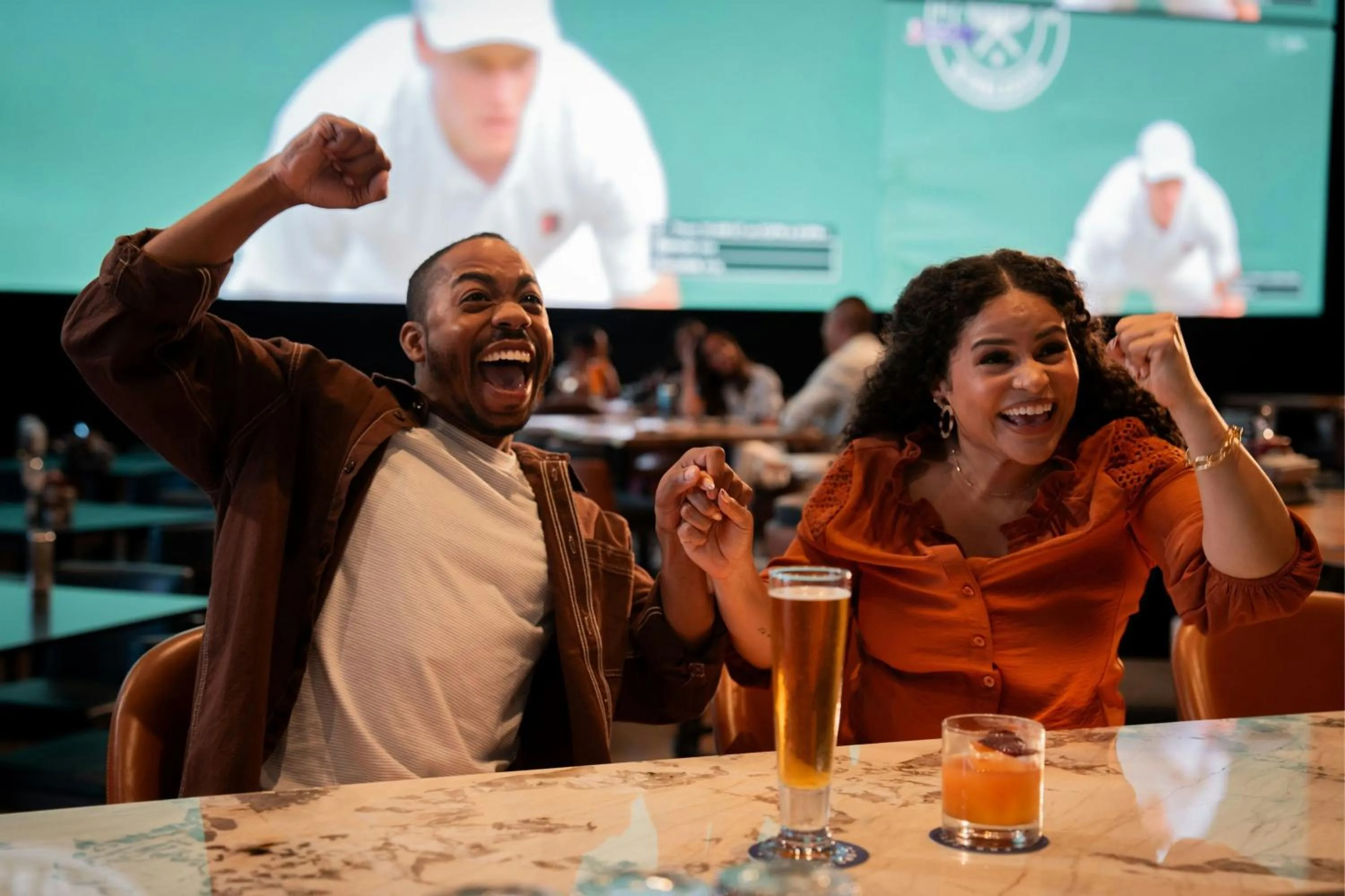 Lounge or bar in Gaylord Pacific Resort & Convention Center