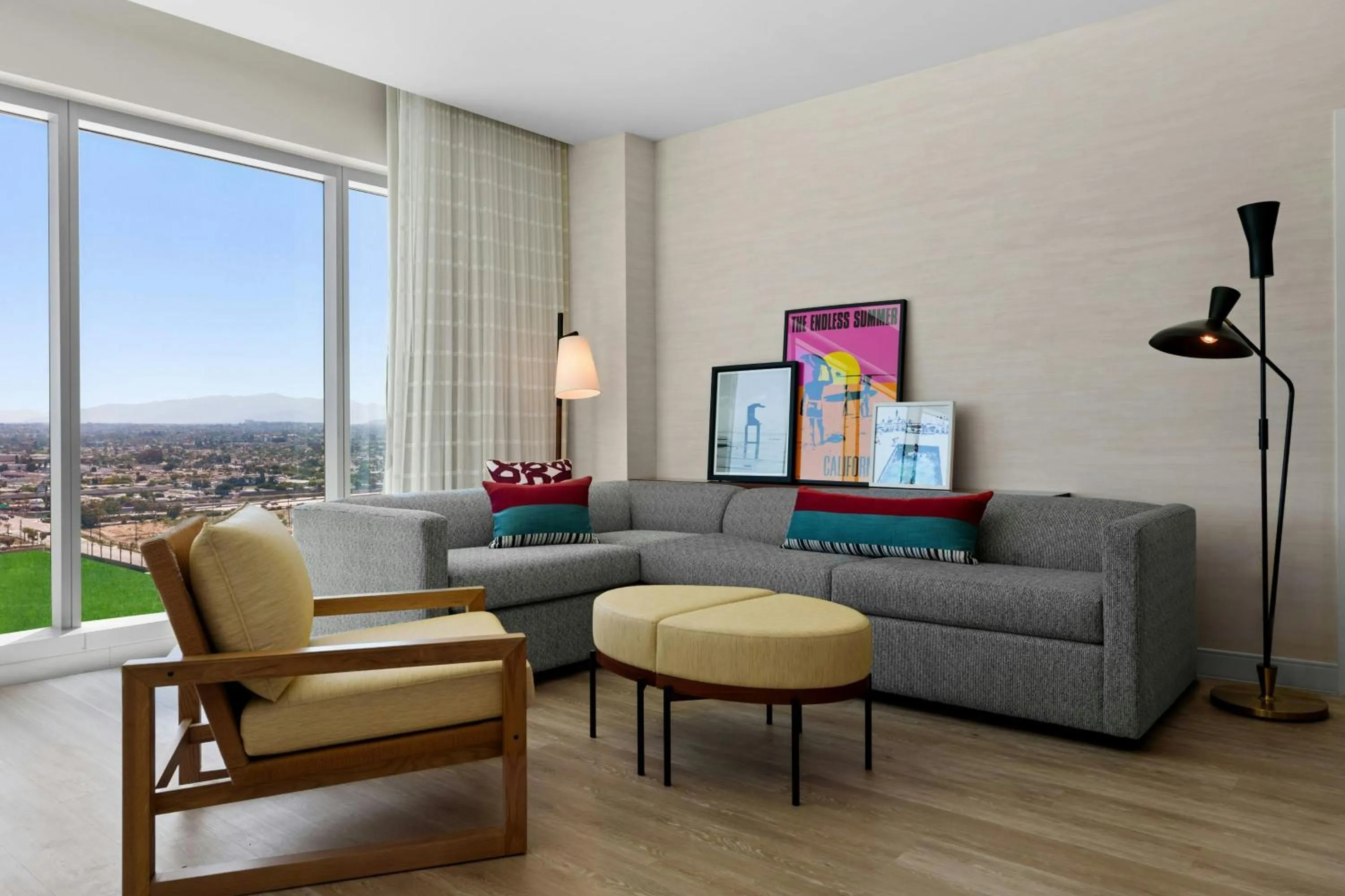 Living room in Gaylord Pacific Resort & Convention Center