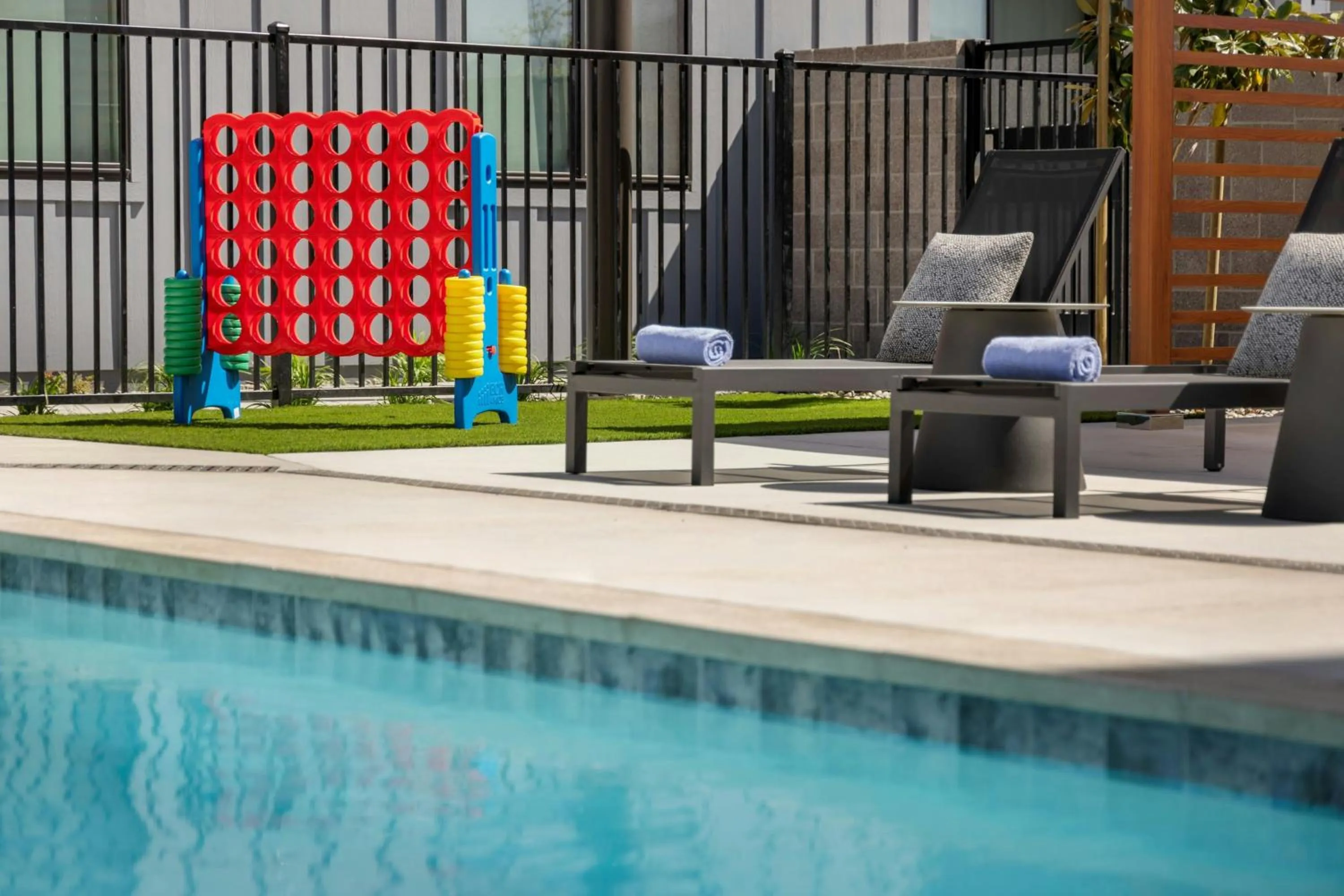 Swimming pool in SpringHill Suites by Marriott San Luis Obispo
