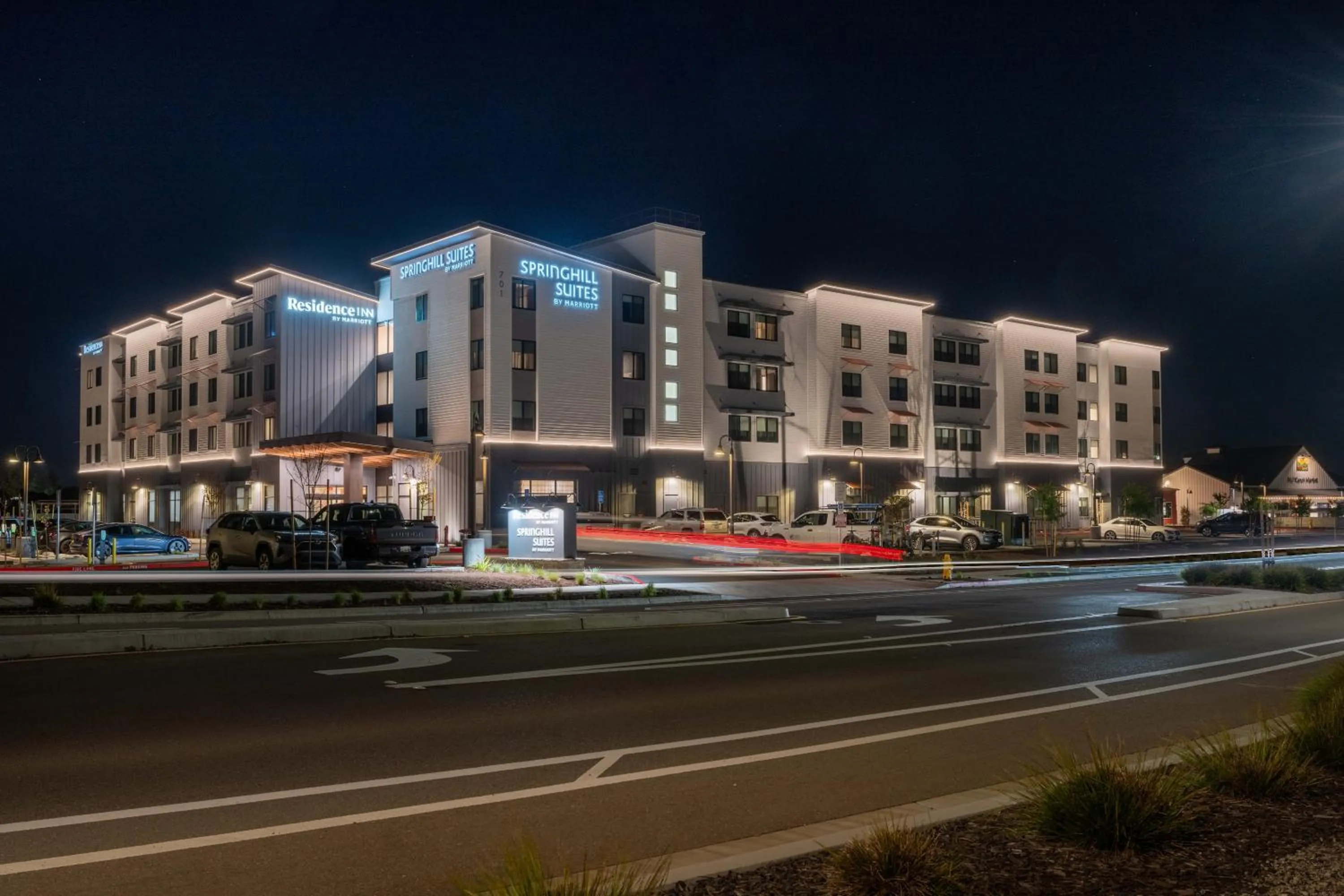 Property building in SpringHill Suites by Marriott San Luis Obispo