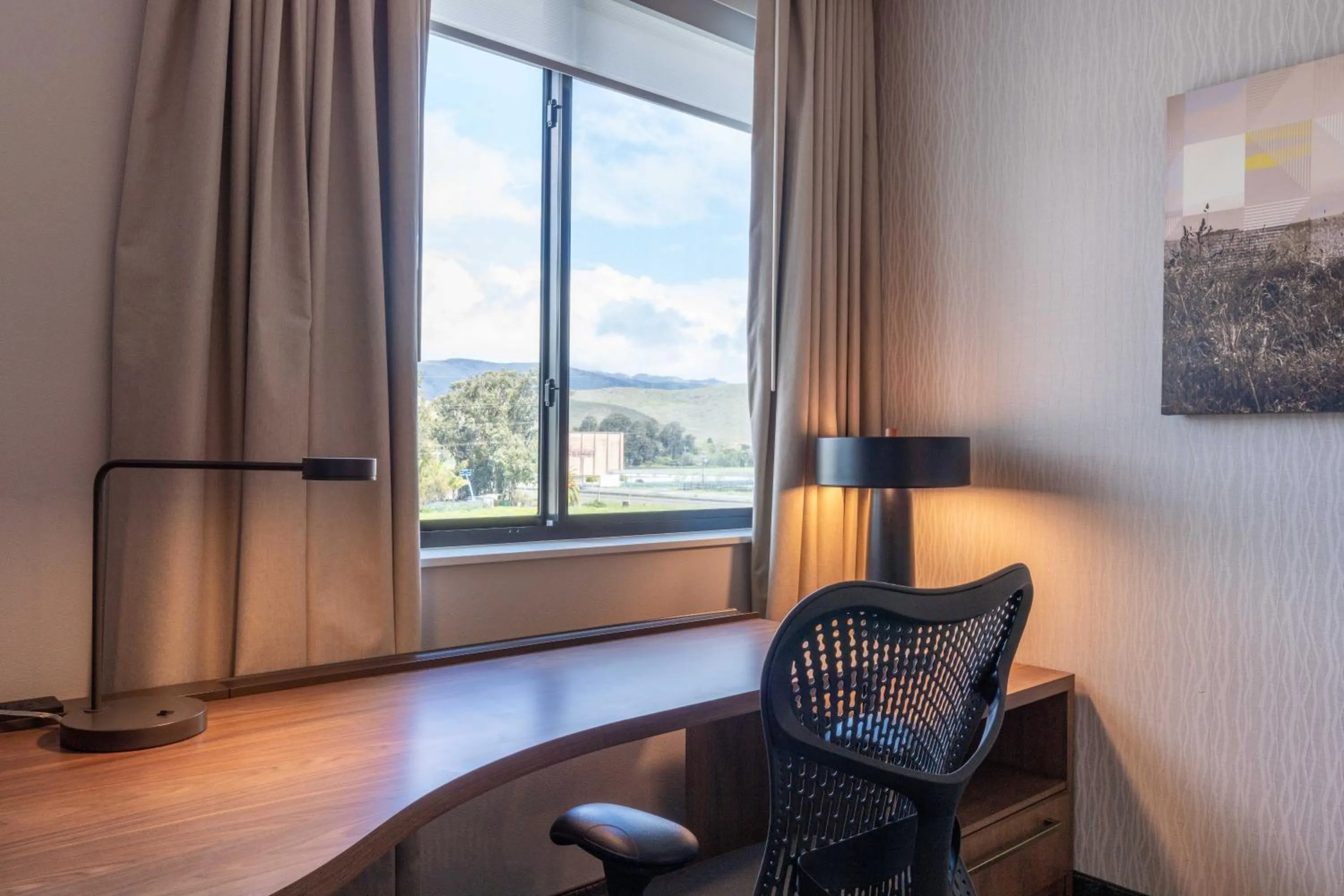 Seating area in Residence Inn by Marriott San Luis Obispo