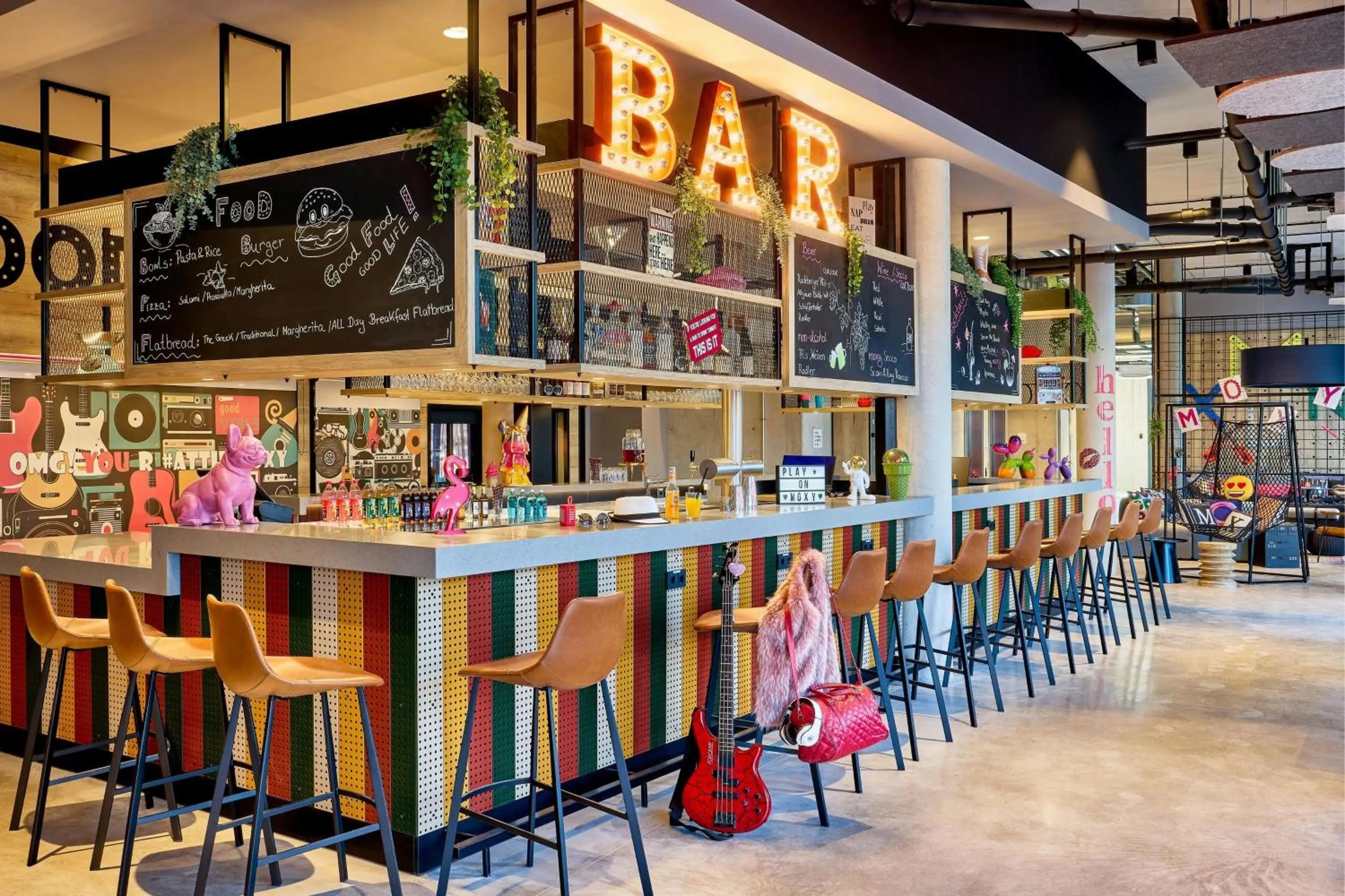 Lounge or bar in Moxy Kupferzell Hohenlohe