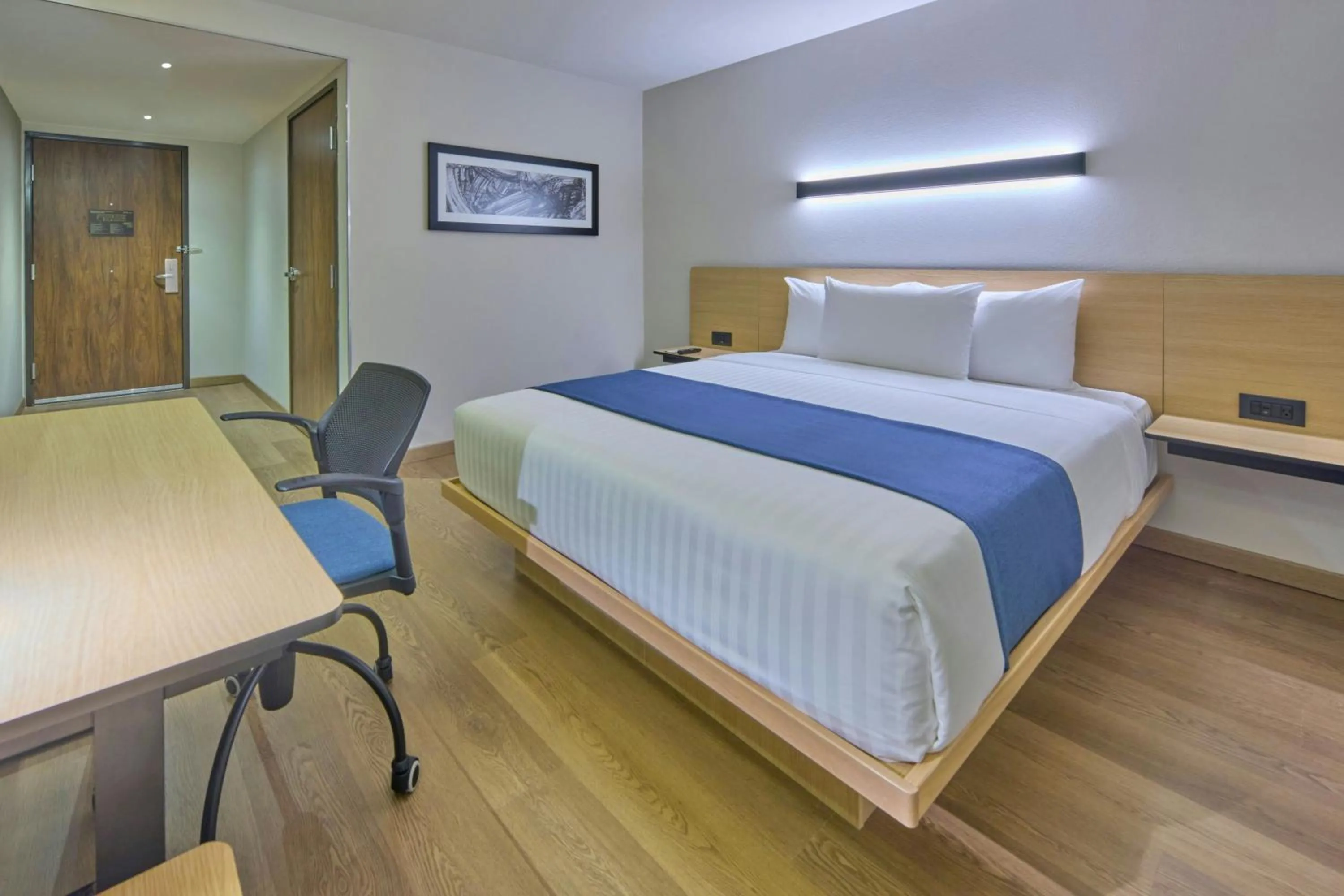 Photo of the whole room, Bed in City Express by Marriott Tijuana El Florido