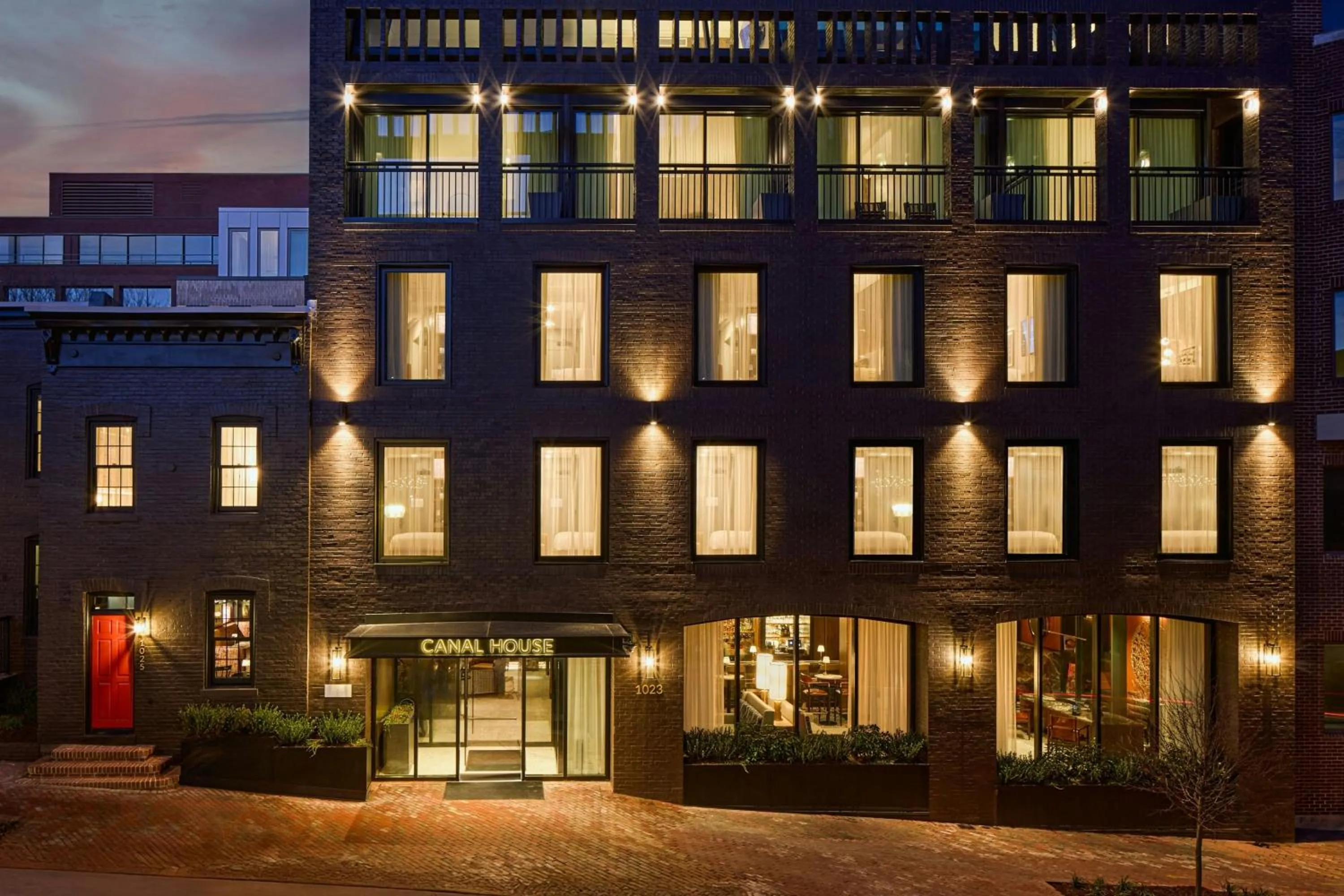 Property building in Canal House of Georgetown a Tribute Portfolio Hotel Georgetown, Washington D.C.