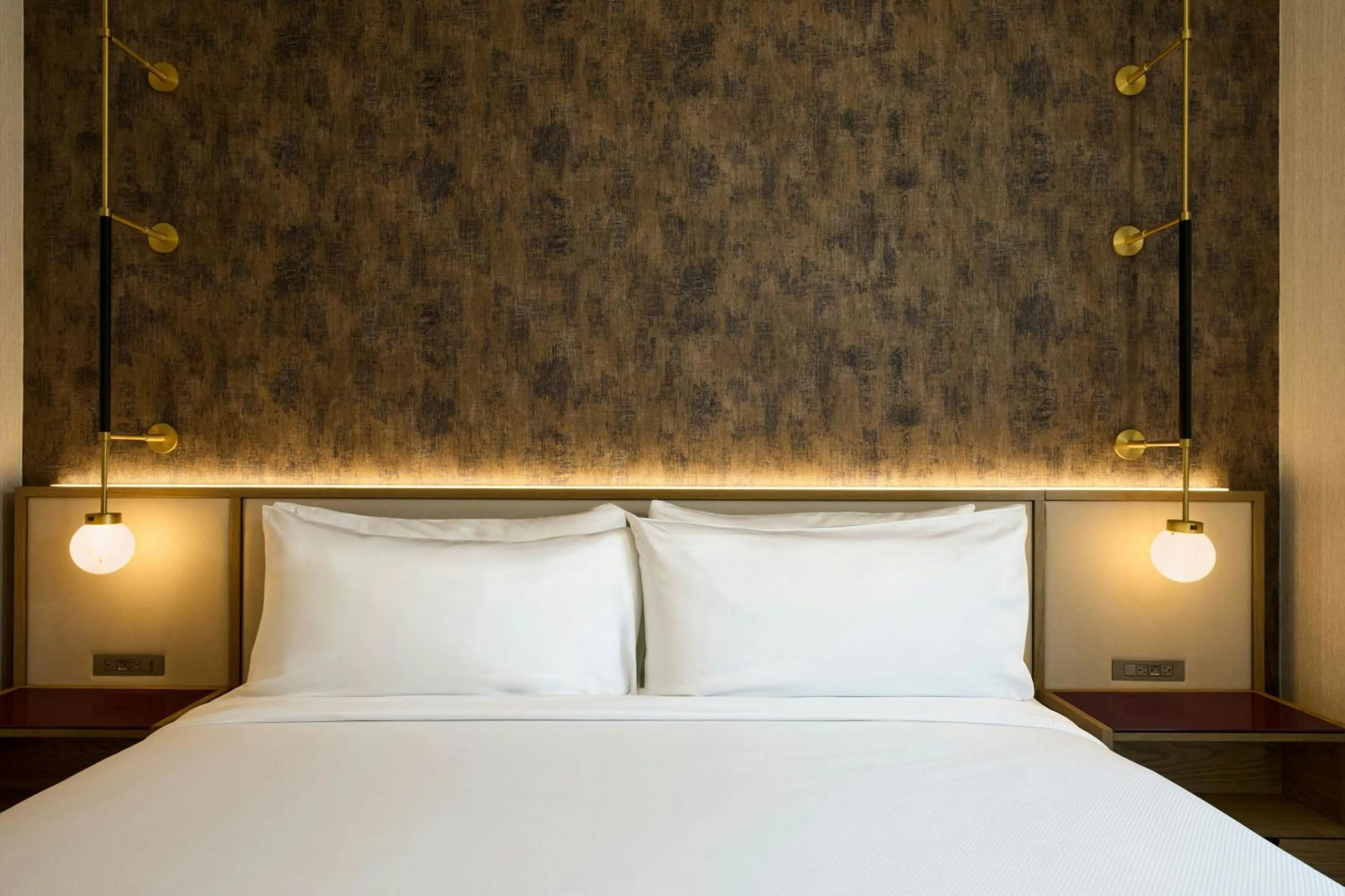 Photo of the whole room, Bed in Canal House of Georgetown a Tribute Portfolio Hotel Georgetown, Washington D.C.