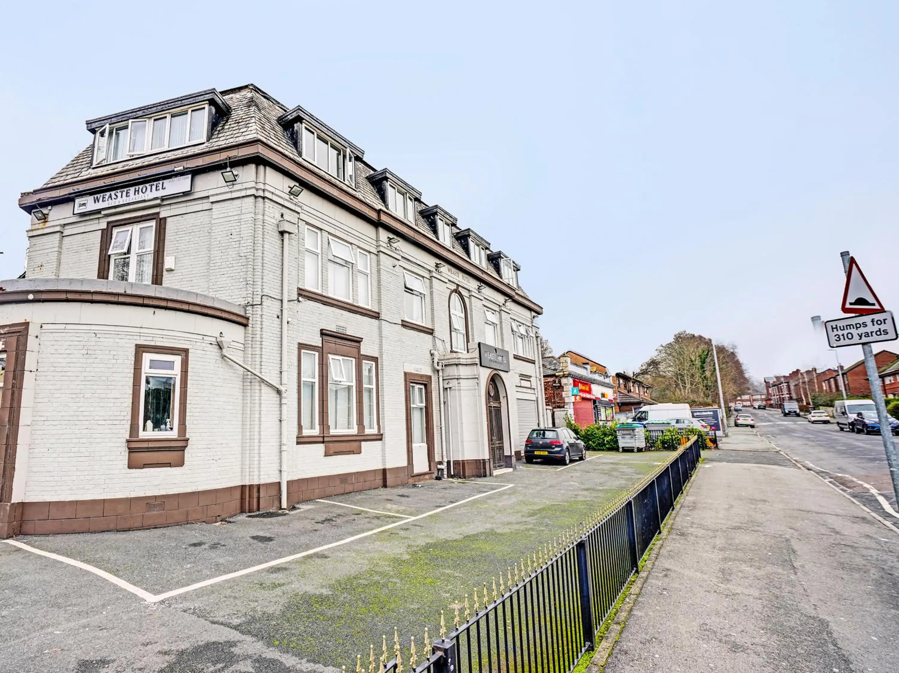 Property building in Weaste Hotel, West Manchester Hotel Property building in Weaste Hotel, West Manchester Hotel