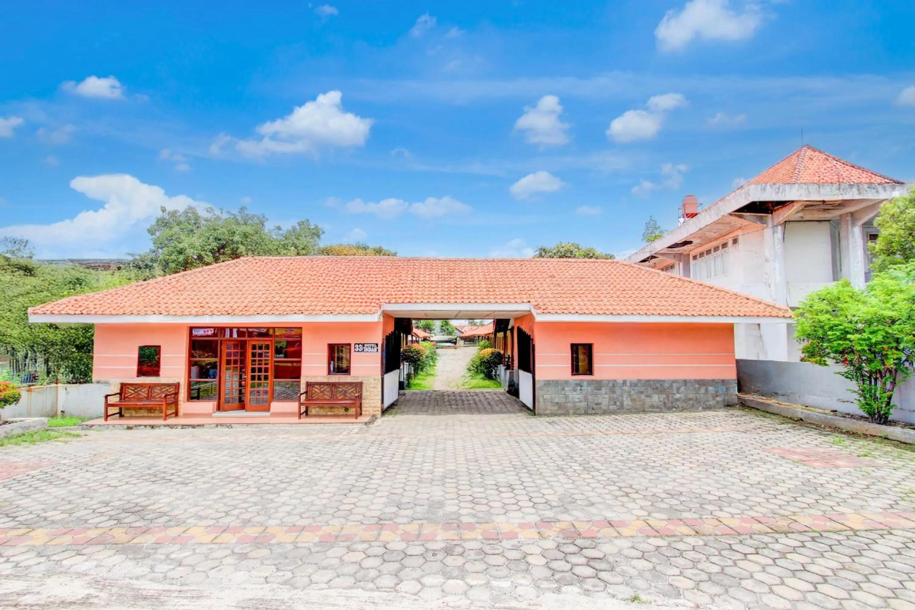 Facade/entrance in Collection O Stasiun Pekalongan Near Stasiun Kereta Api Formerly Hotel Indah