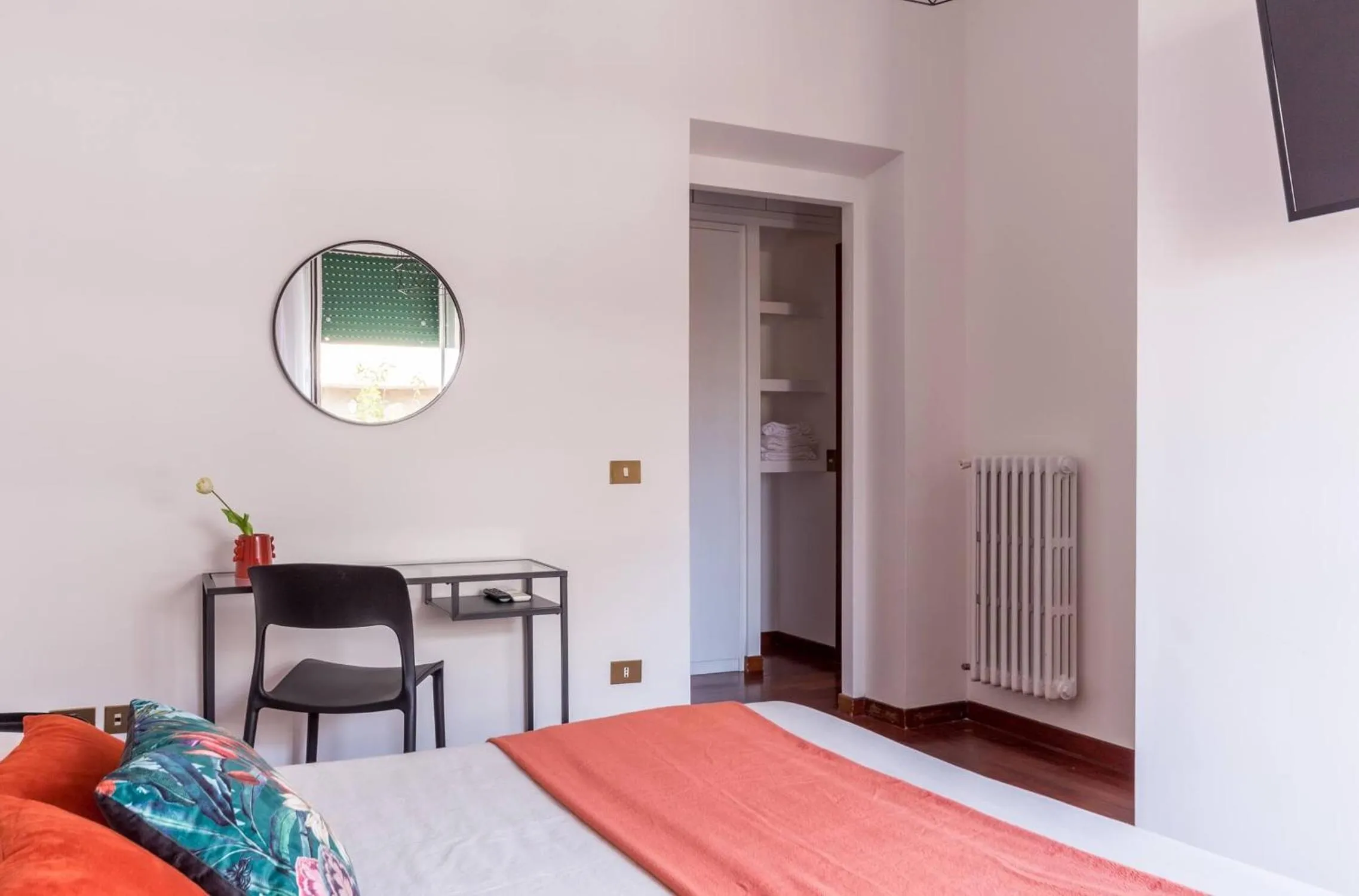 Bedroom, Bed in Torripa Group - Prati