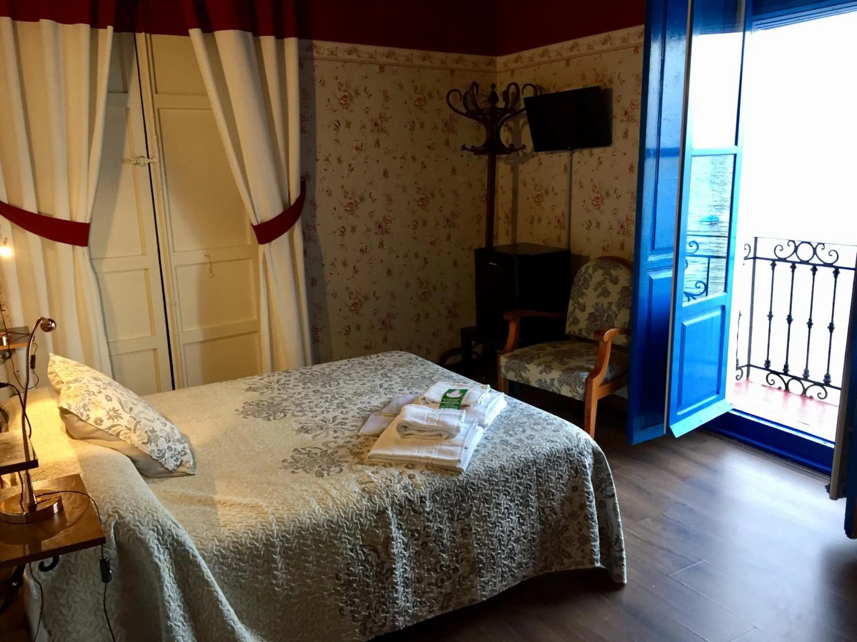 Bed in Balneario La Encarnacion