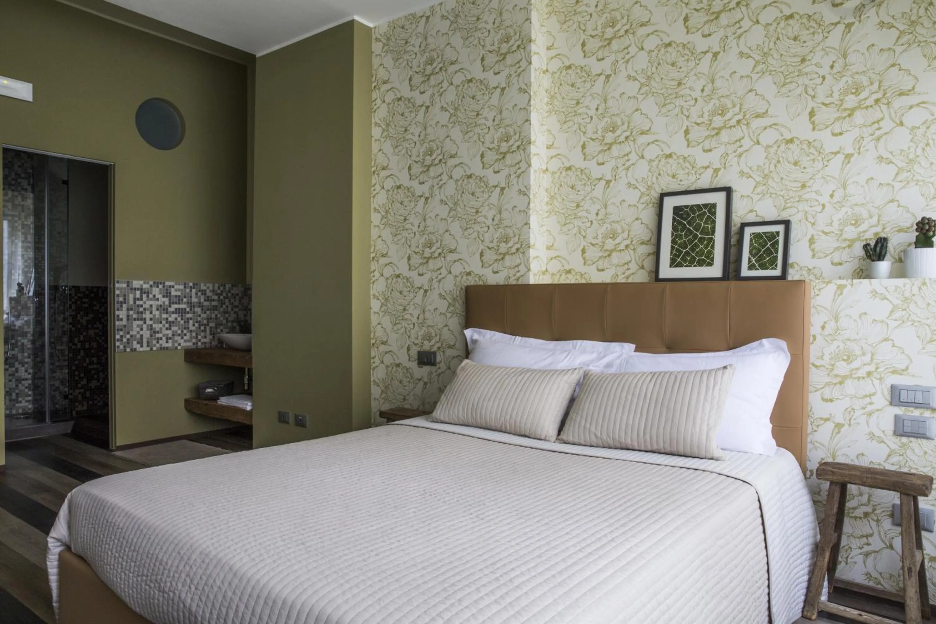 Bedroom, Bed in Serendipity Rooms