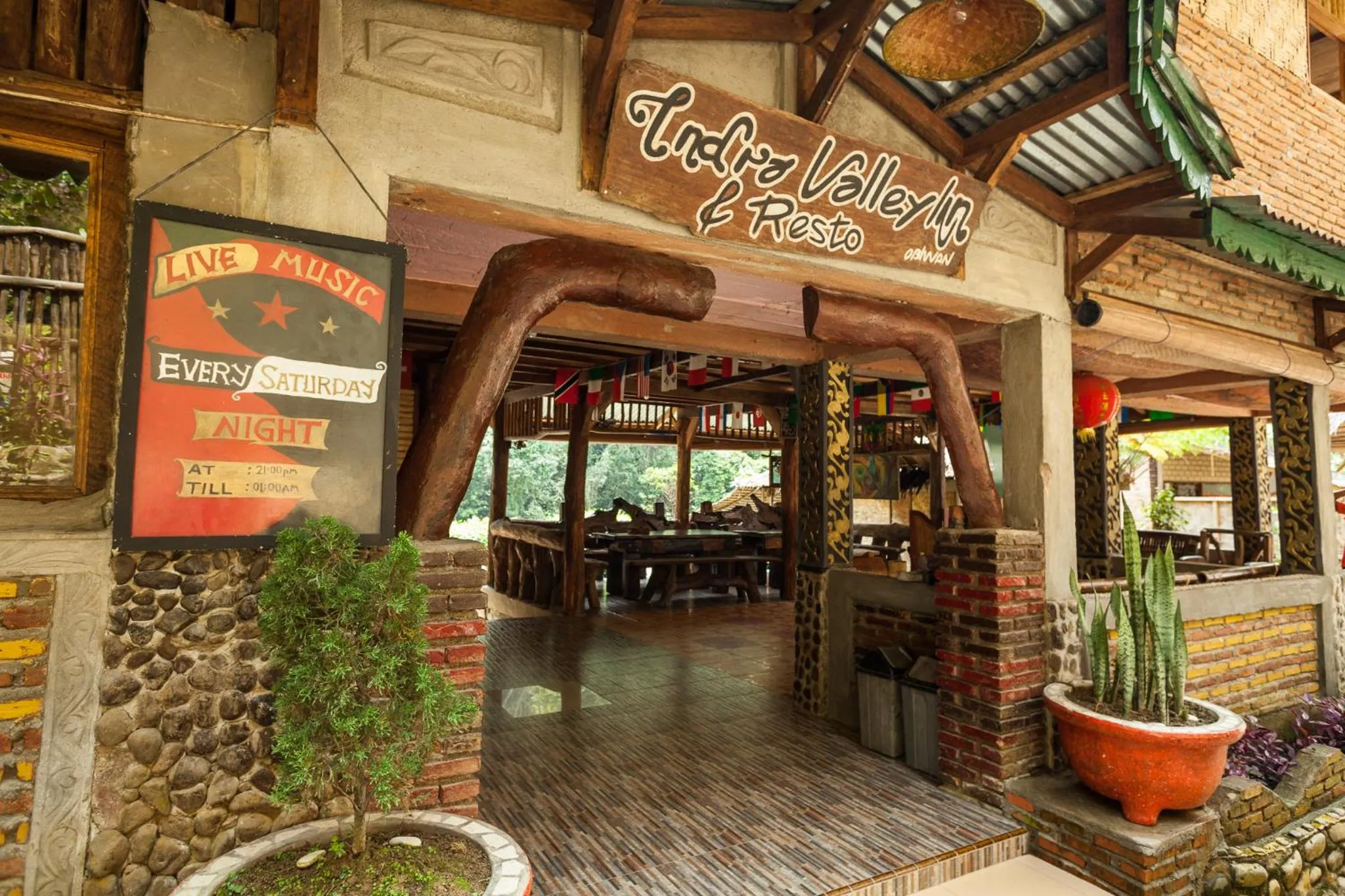 Indra Valley Inn Bukit Lawang