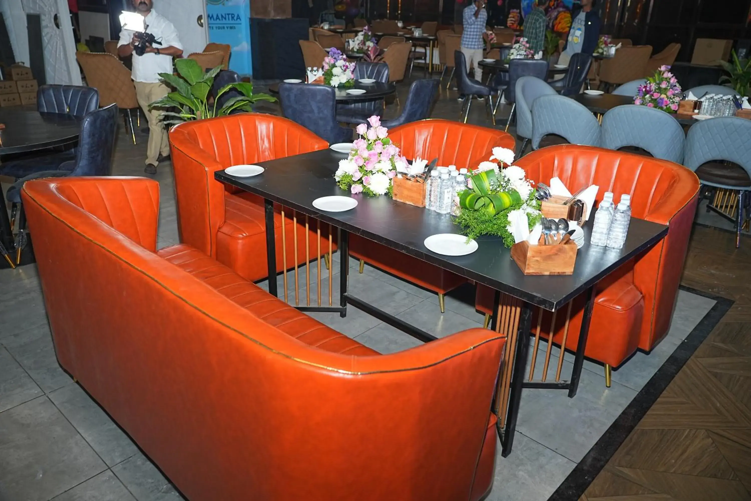 Restaurant/places to eat in Hotel Grand Kasturi Restaurant/places to eat in Hotel Grand Kasturi