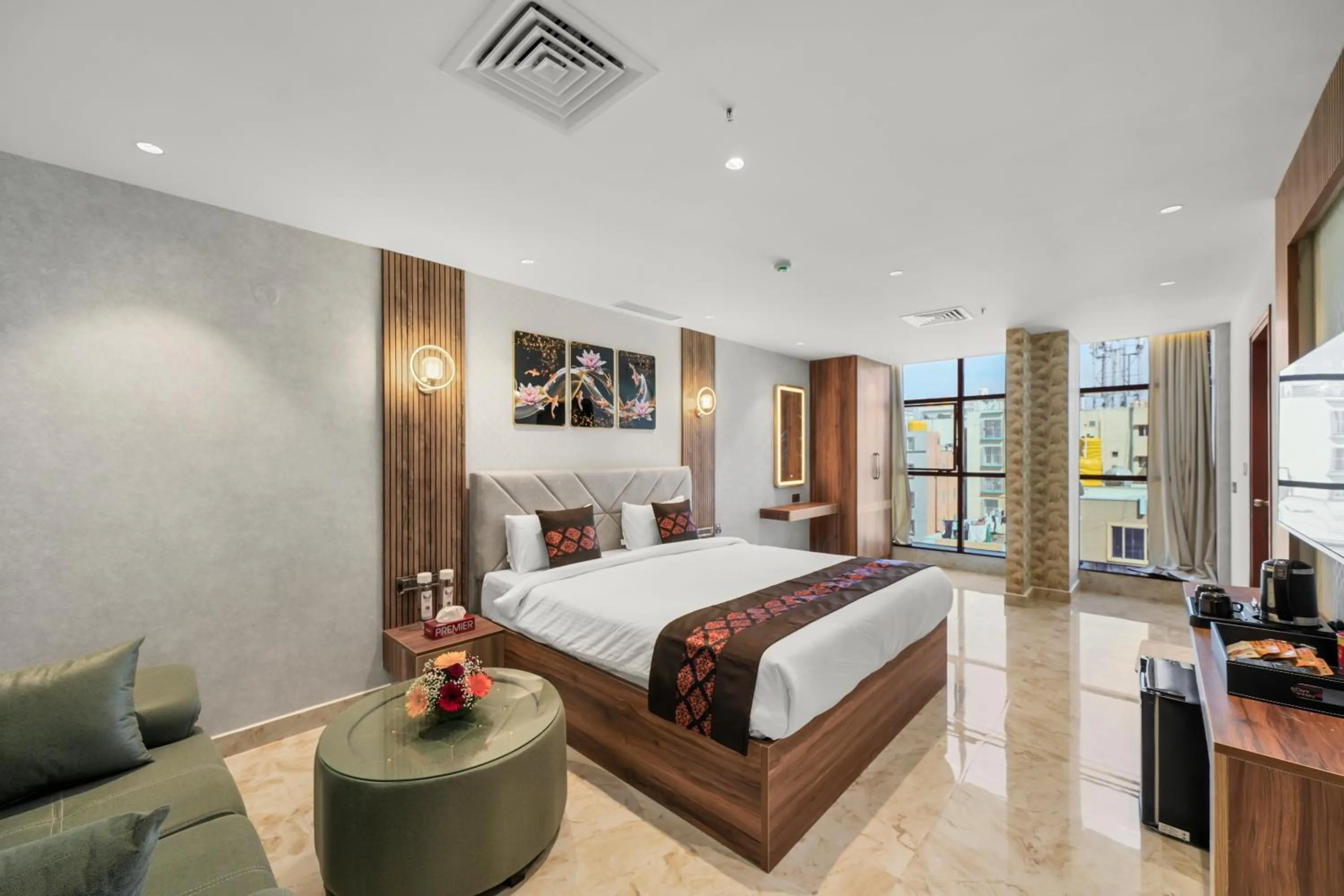 Floor plan, Bed in Hotel Grand Kasturi