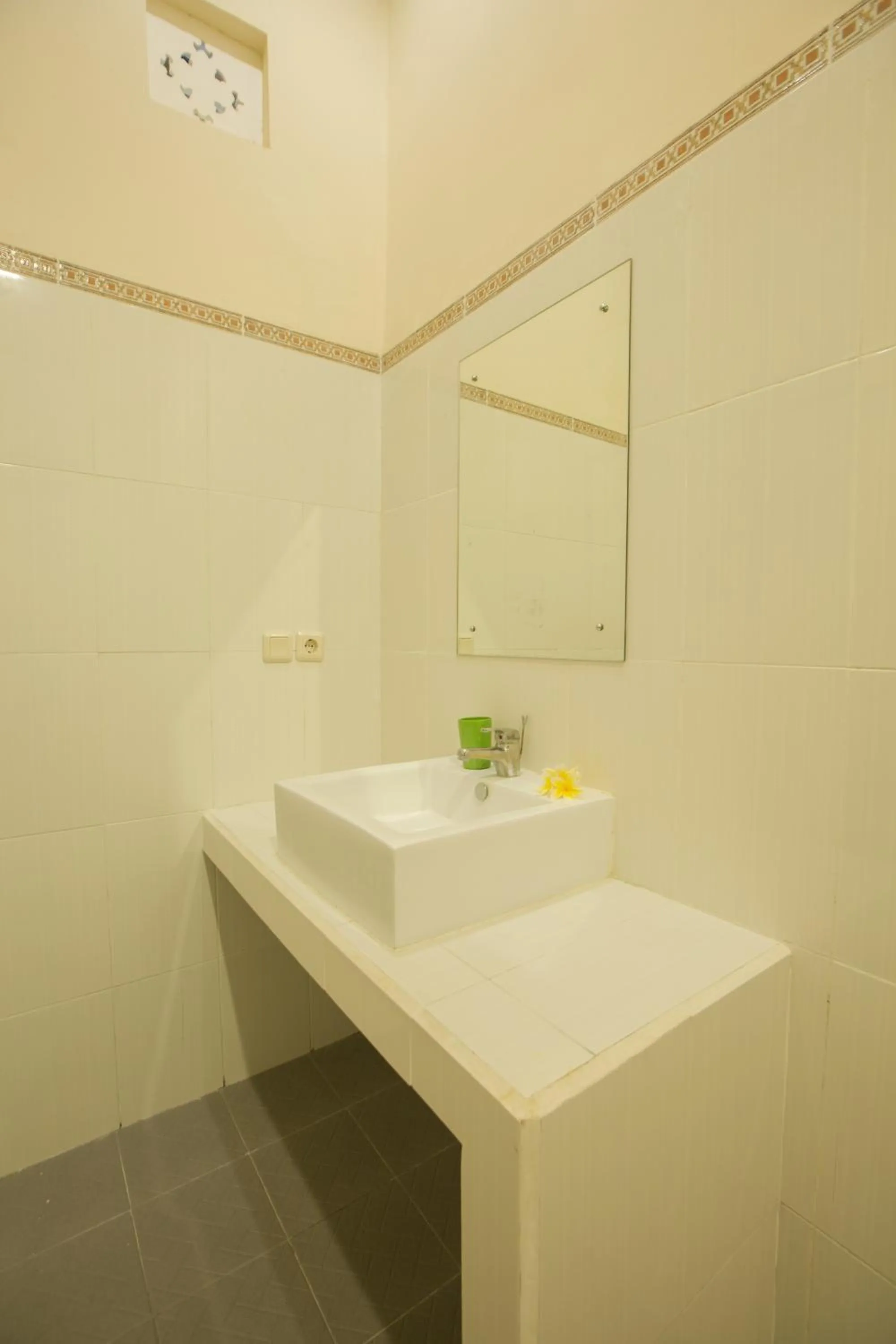 Bathroom in Wingsu Guest House