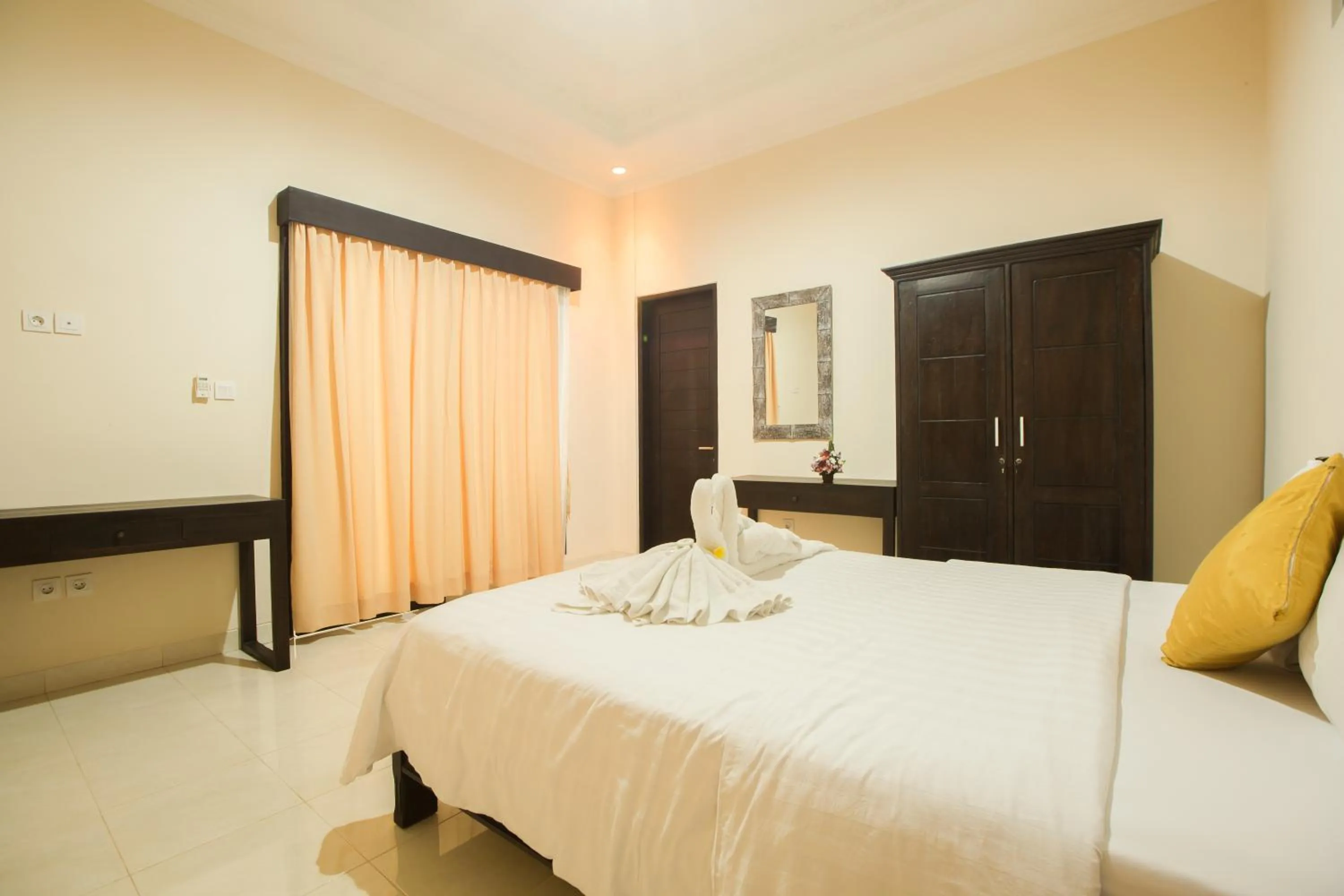 Bedroom, Bed in Wingsu Guest House