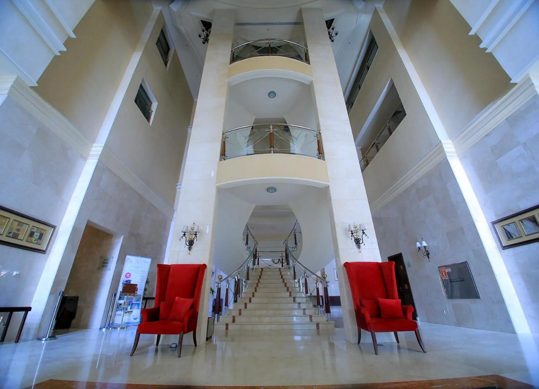 Lobby or reception in Corp Al Khobar Corniche Hotel