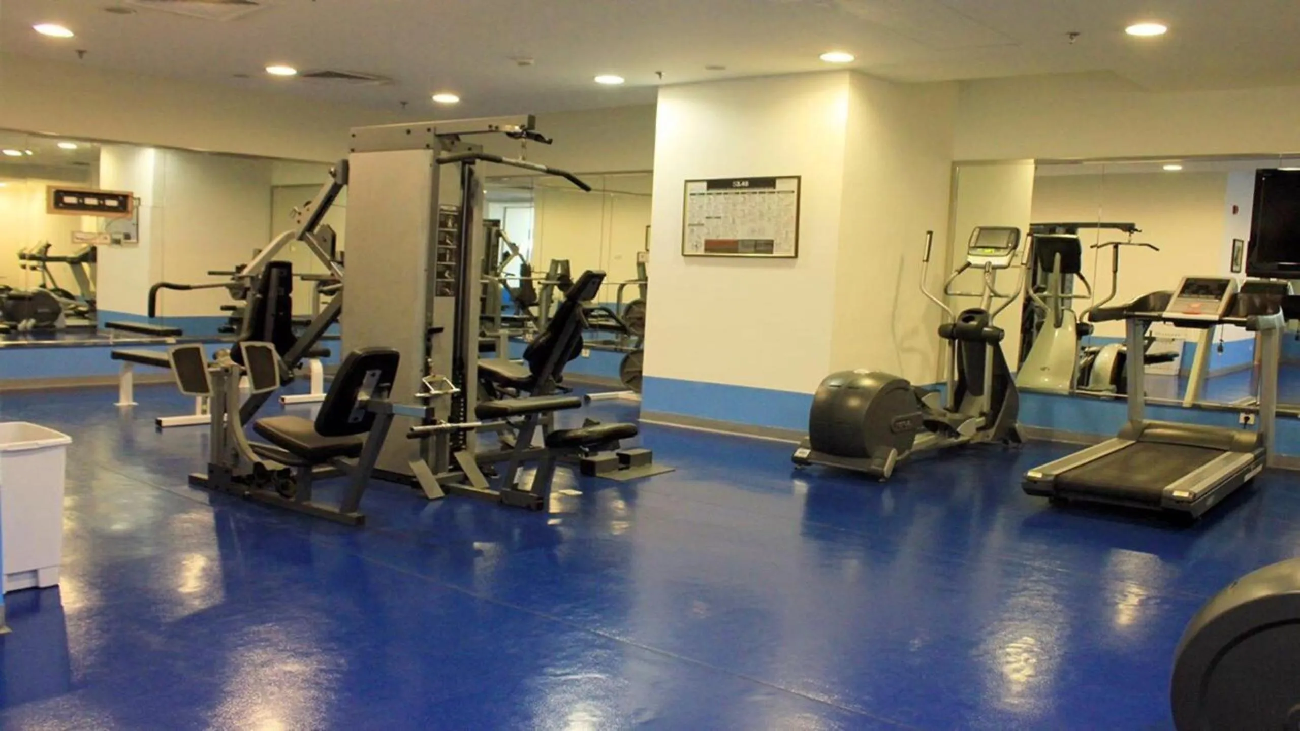 Fitness centre/facilities in Corp Al Khobar Corniche Hotel