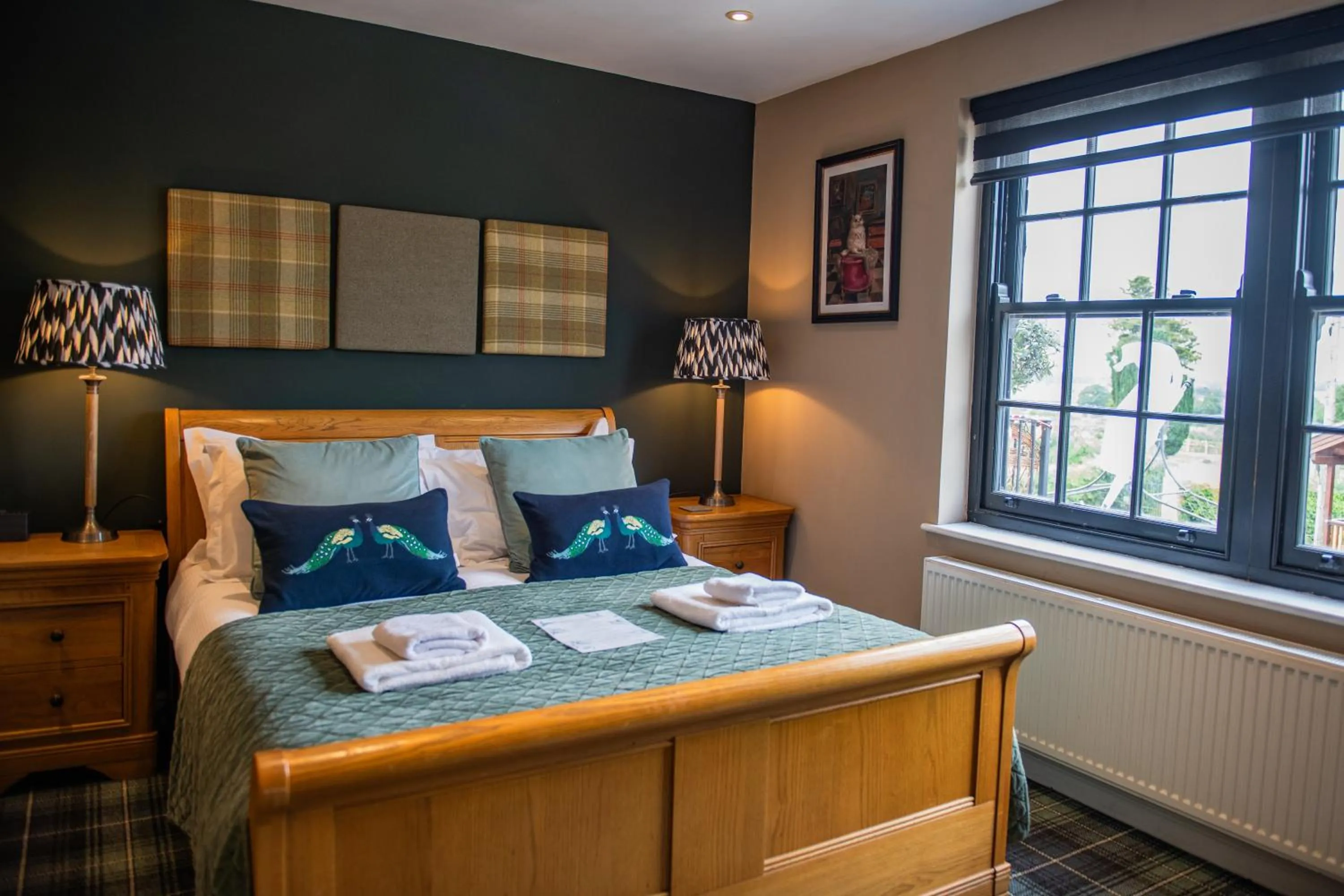 Bed in Blue Bell Country Inn