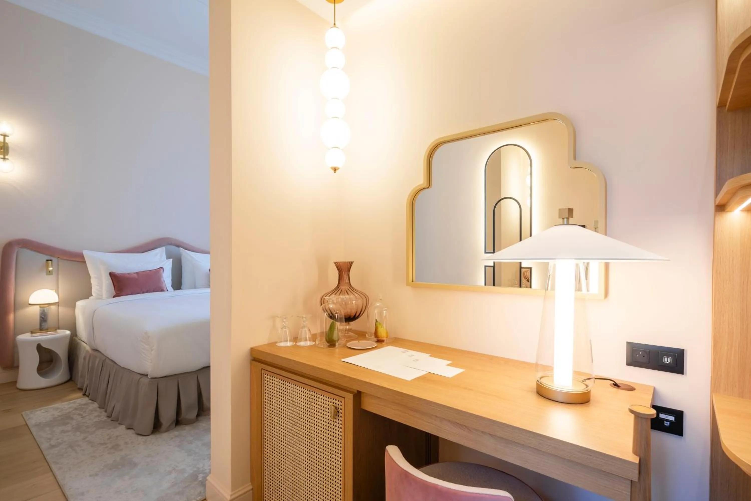 Photo of the whole room, Bed in Les Bains de Spa