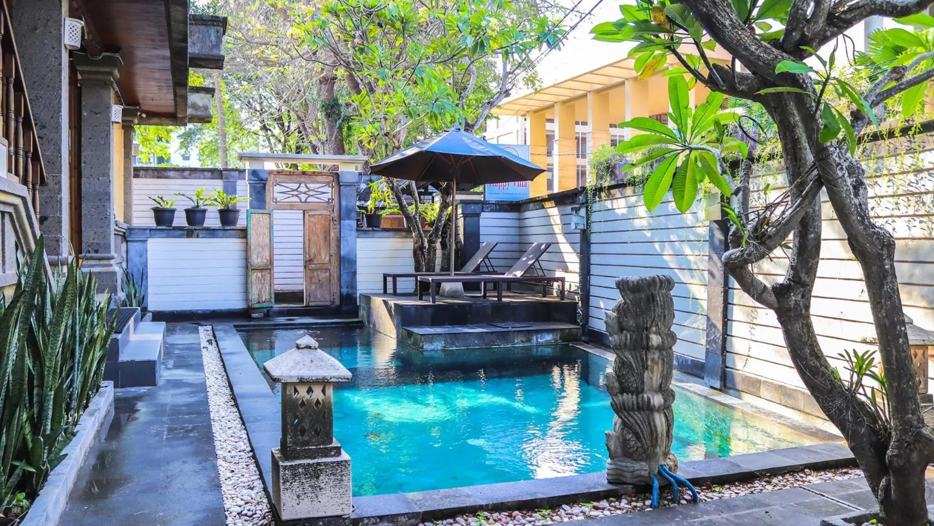 Pool view in Villa Happy Jimbaran