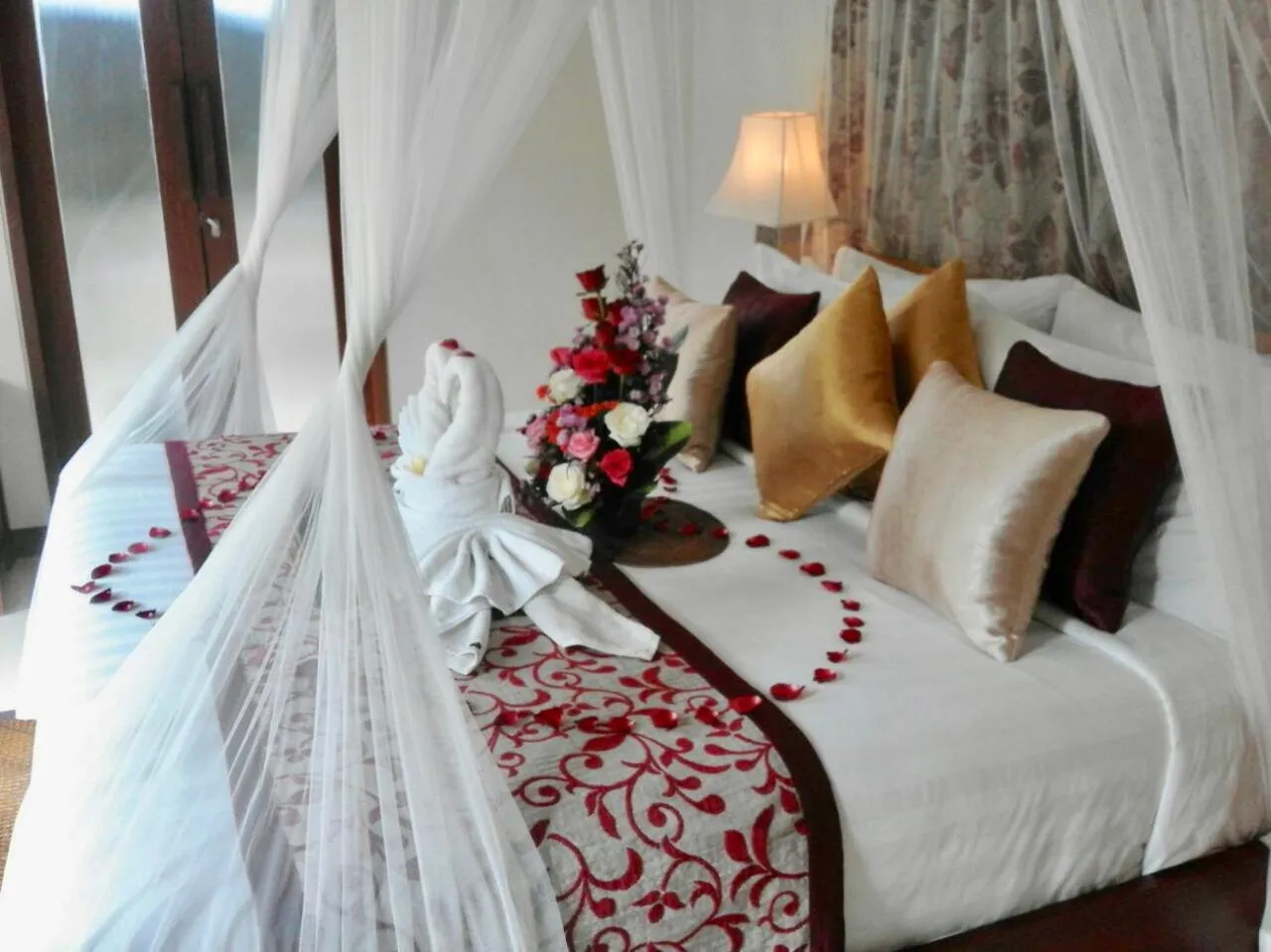 Decorative detail, Bed in Rumah Dadong