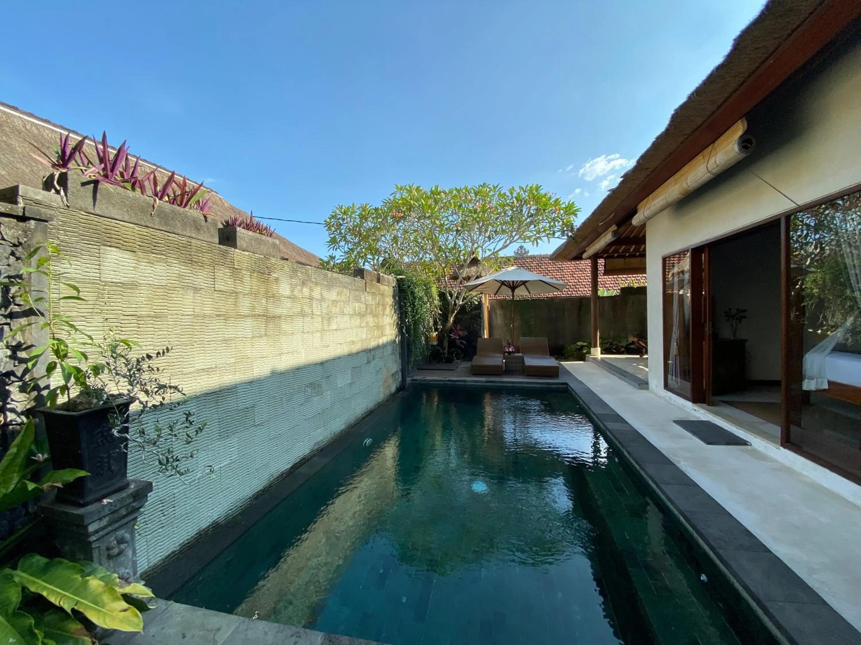 Property building in Rumah Dadong