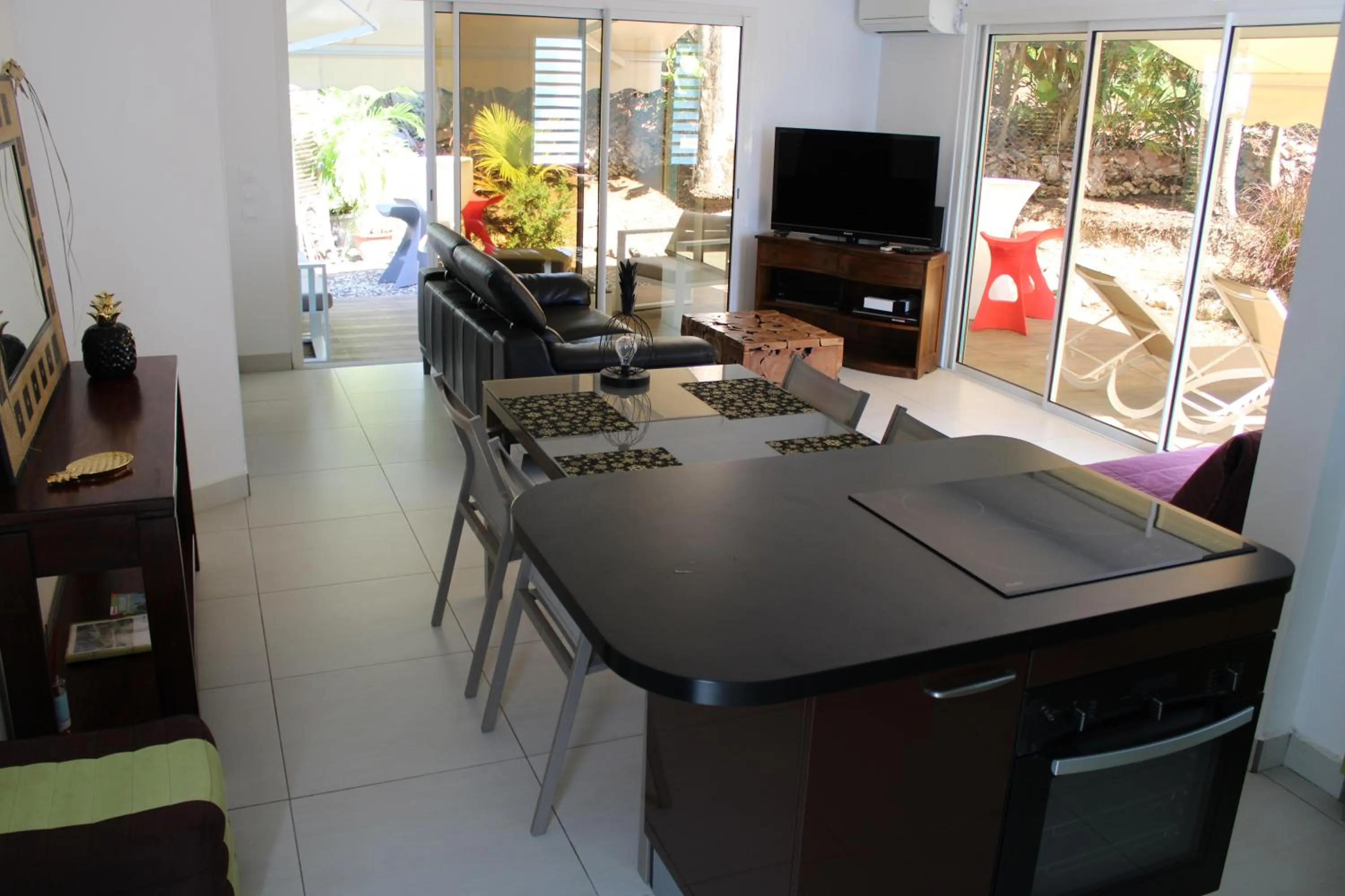 Bed in Majesty Palm Hôtel