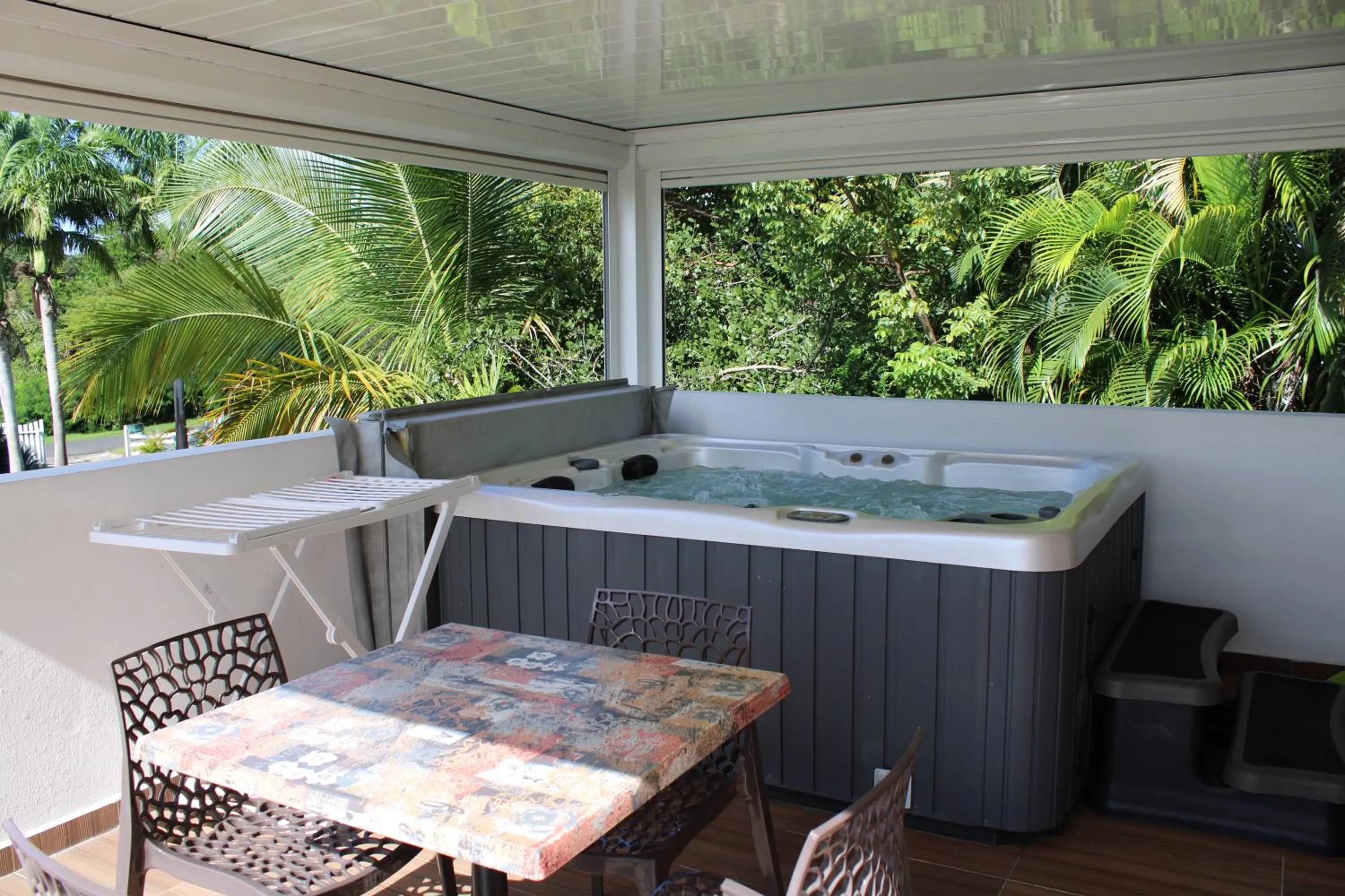 Patio in Majesty Palm Hôtel